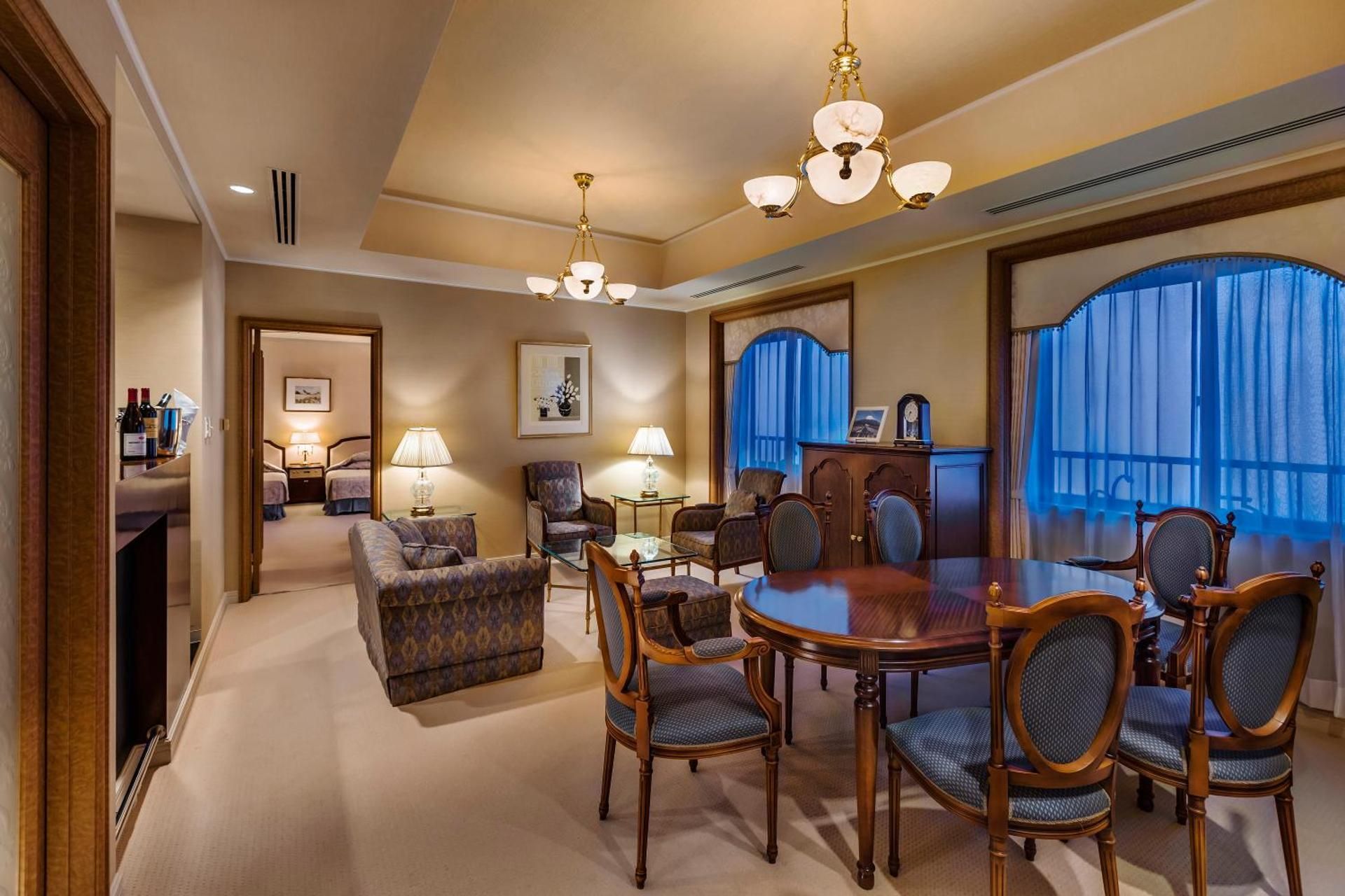 Suite with Mountain View
