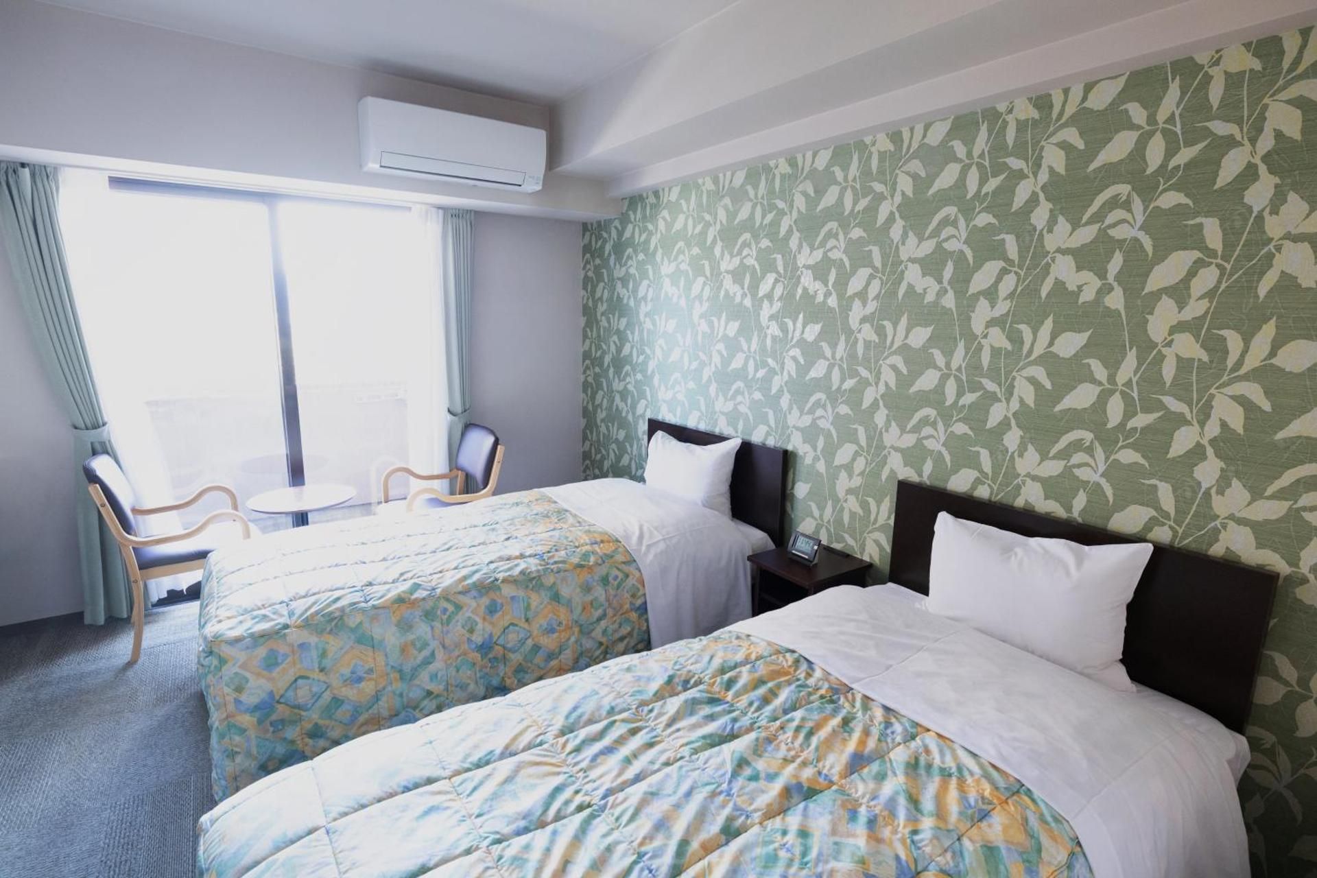 Twin Room - Non-Smoking