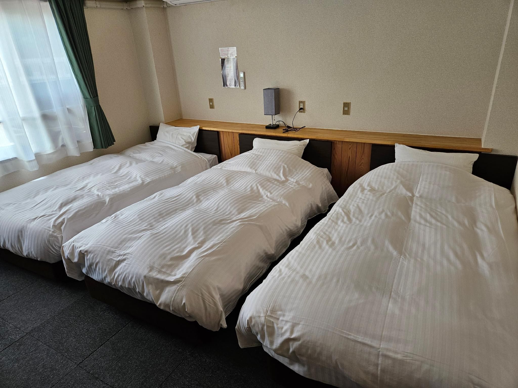 Triple Room - Non-Smoking
