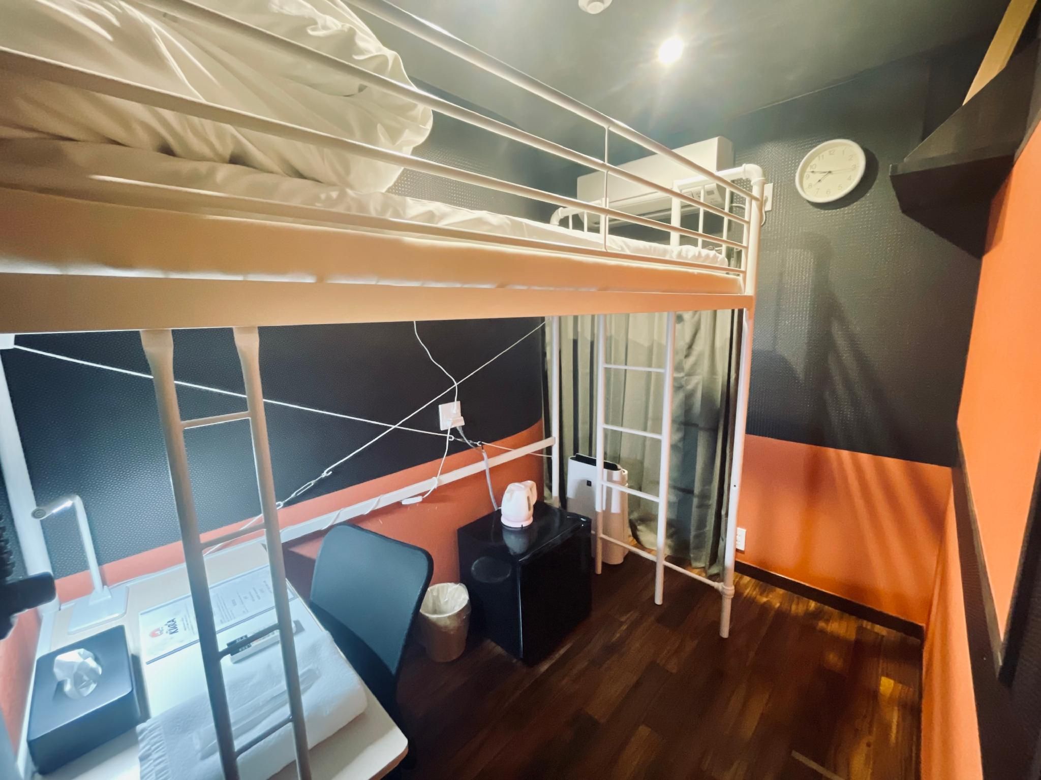 Single Room - Non-Smoking