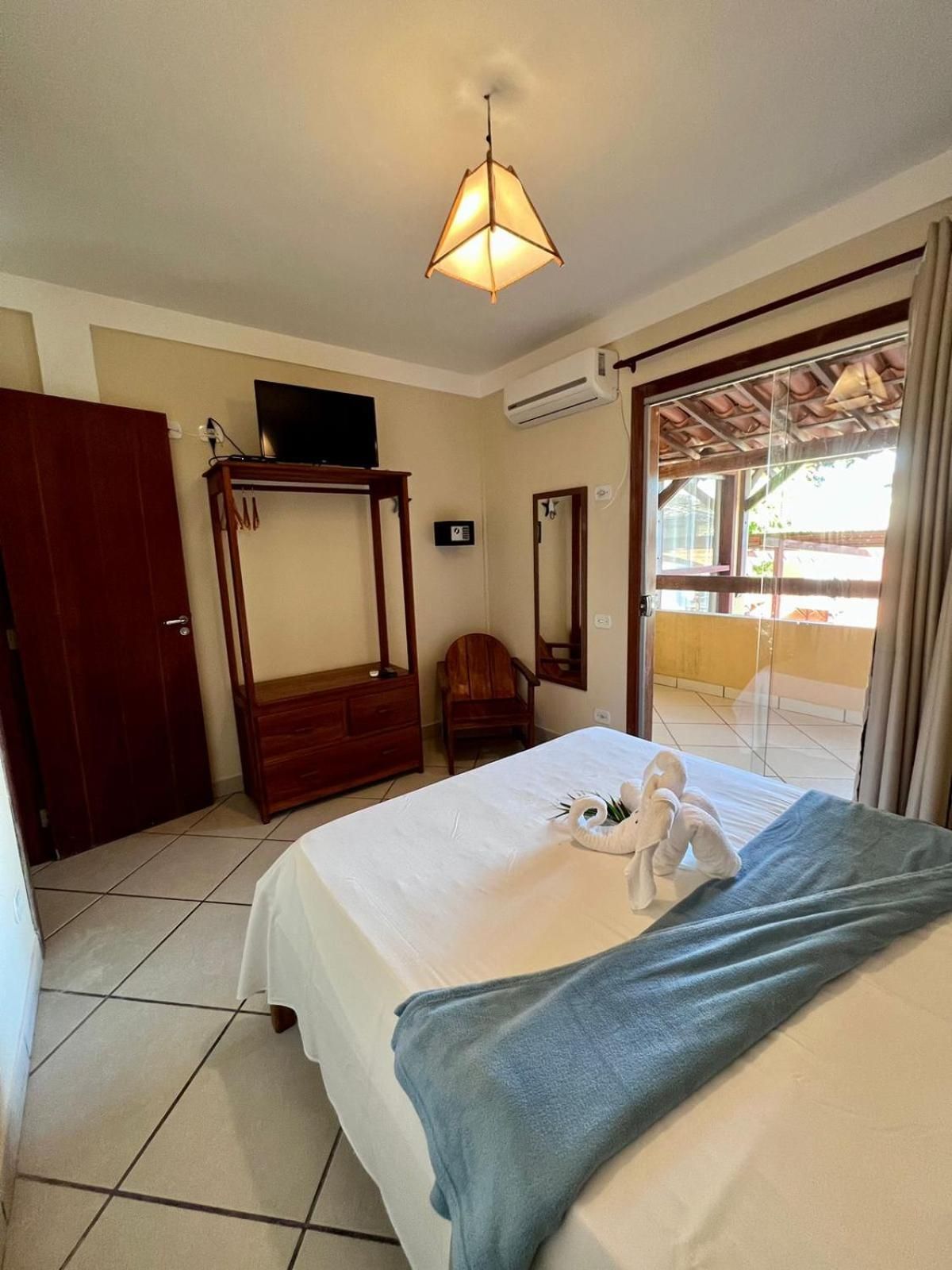 One-Bedroom Apartment with Balcony