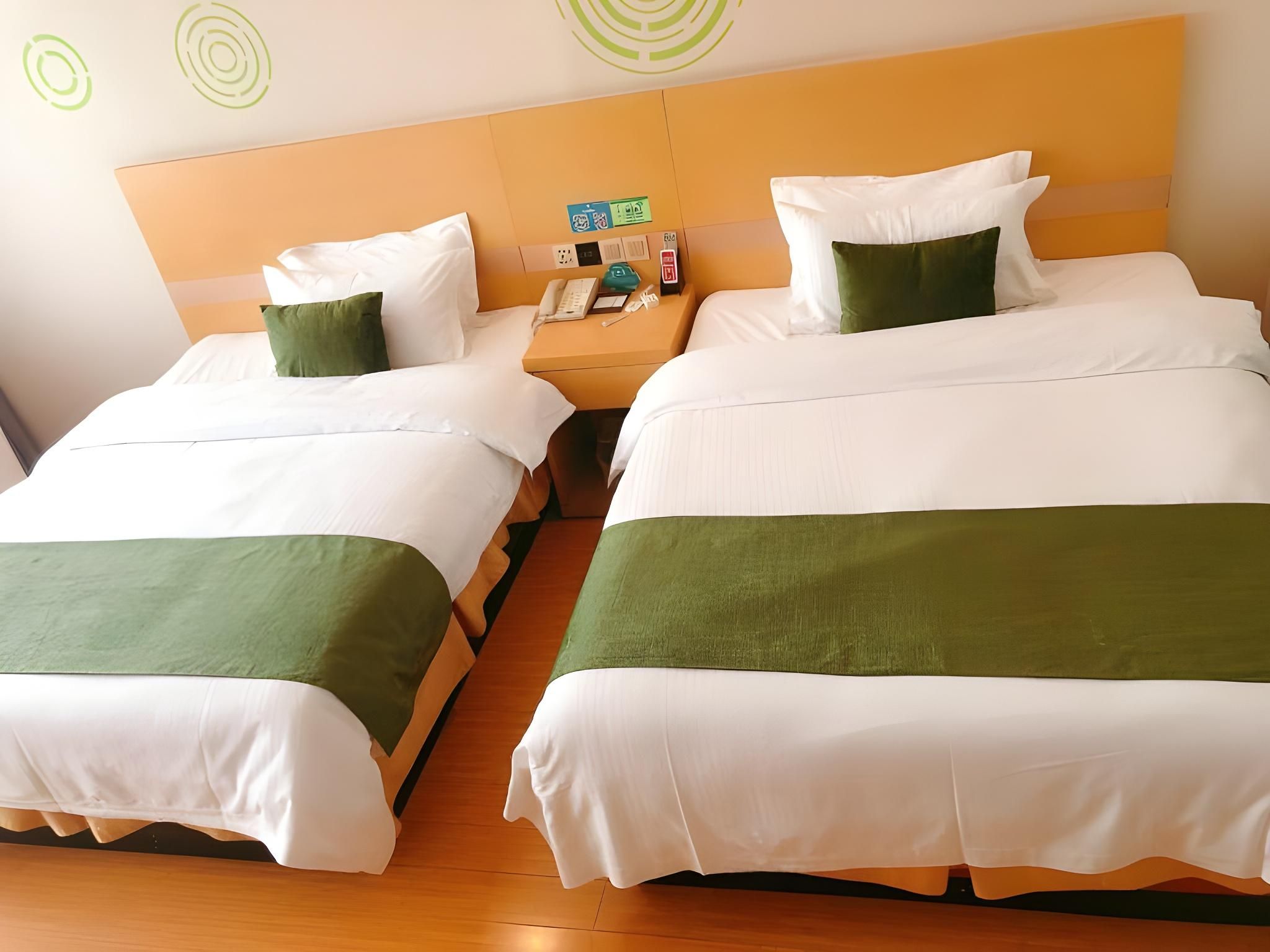 2 Bed Twin Superior Room