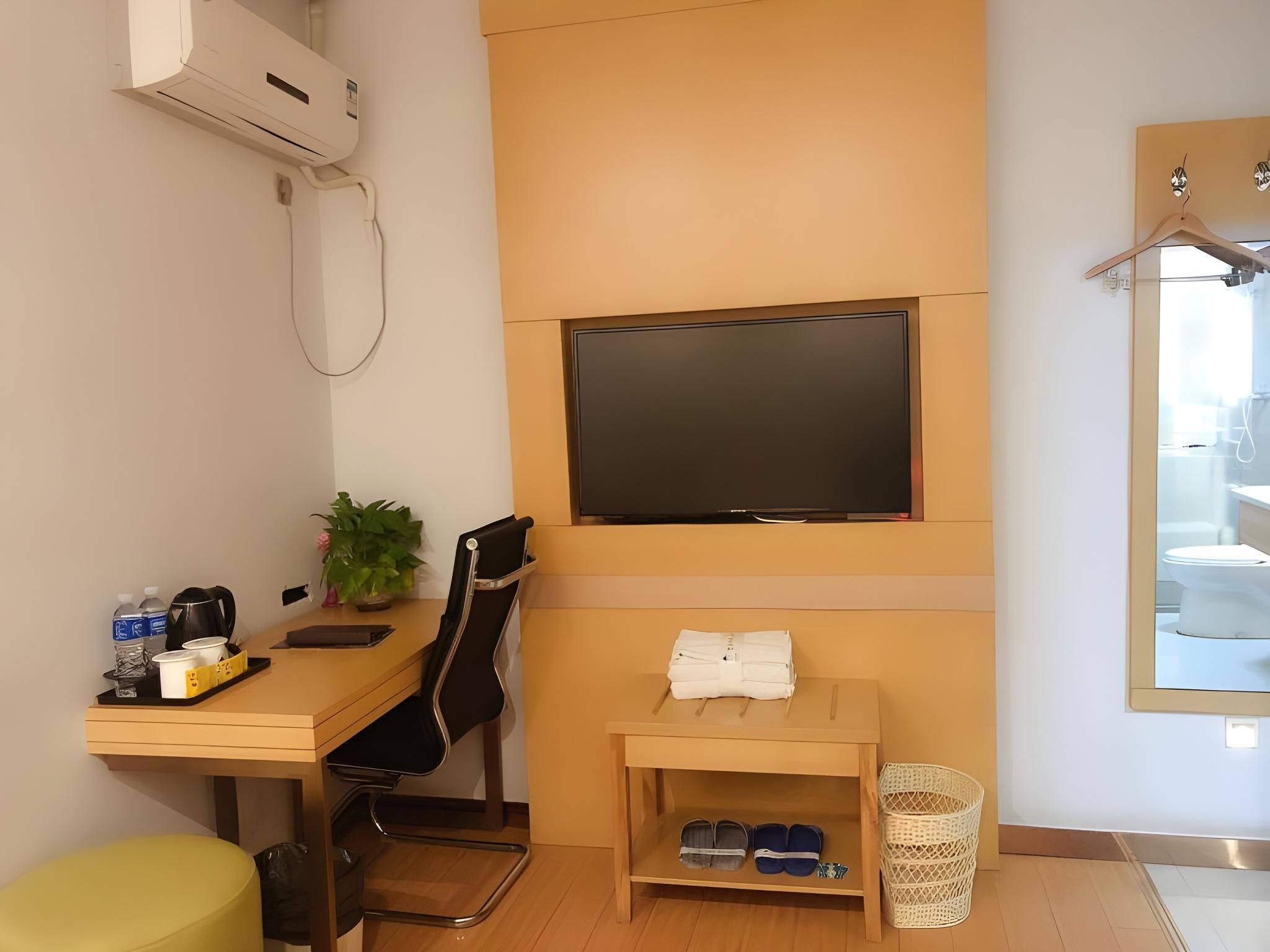 GTR - 1 Bed Guest Room no Window