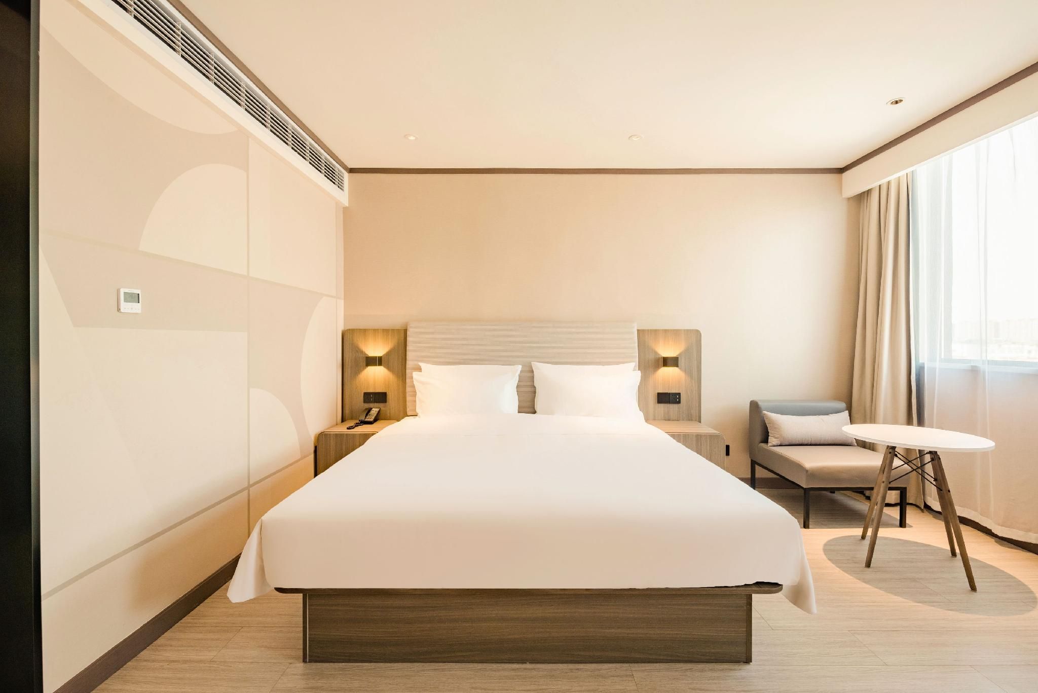 Pressure Release Business Queen Room