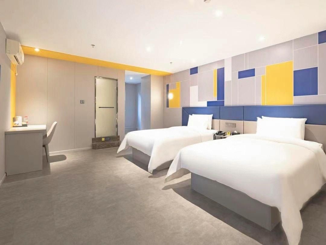 WH - New 7 Days Zizai Twin Room