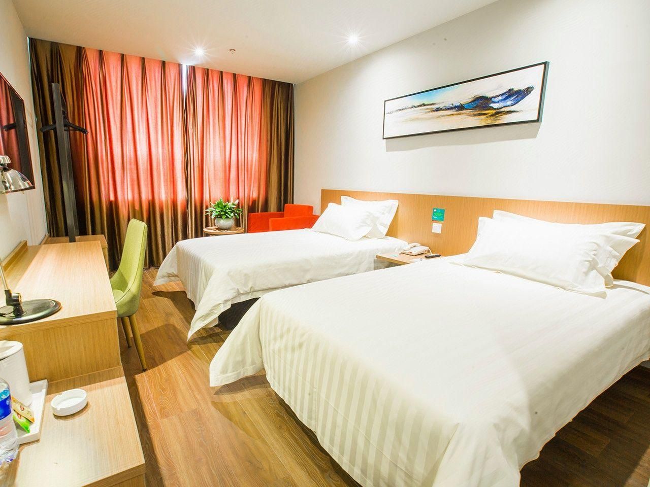 WH - Deluxe Bed Room