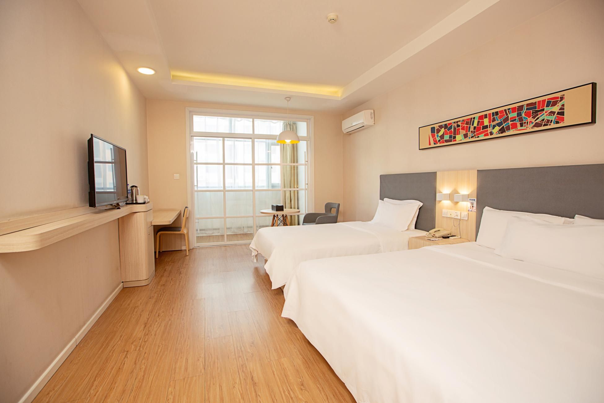 Huazhu - Family Room