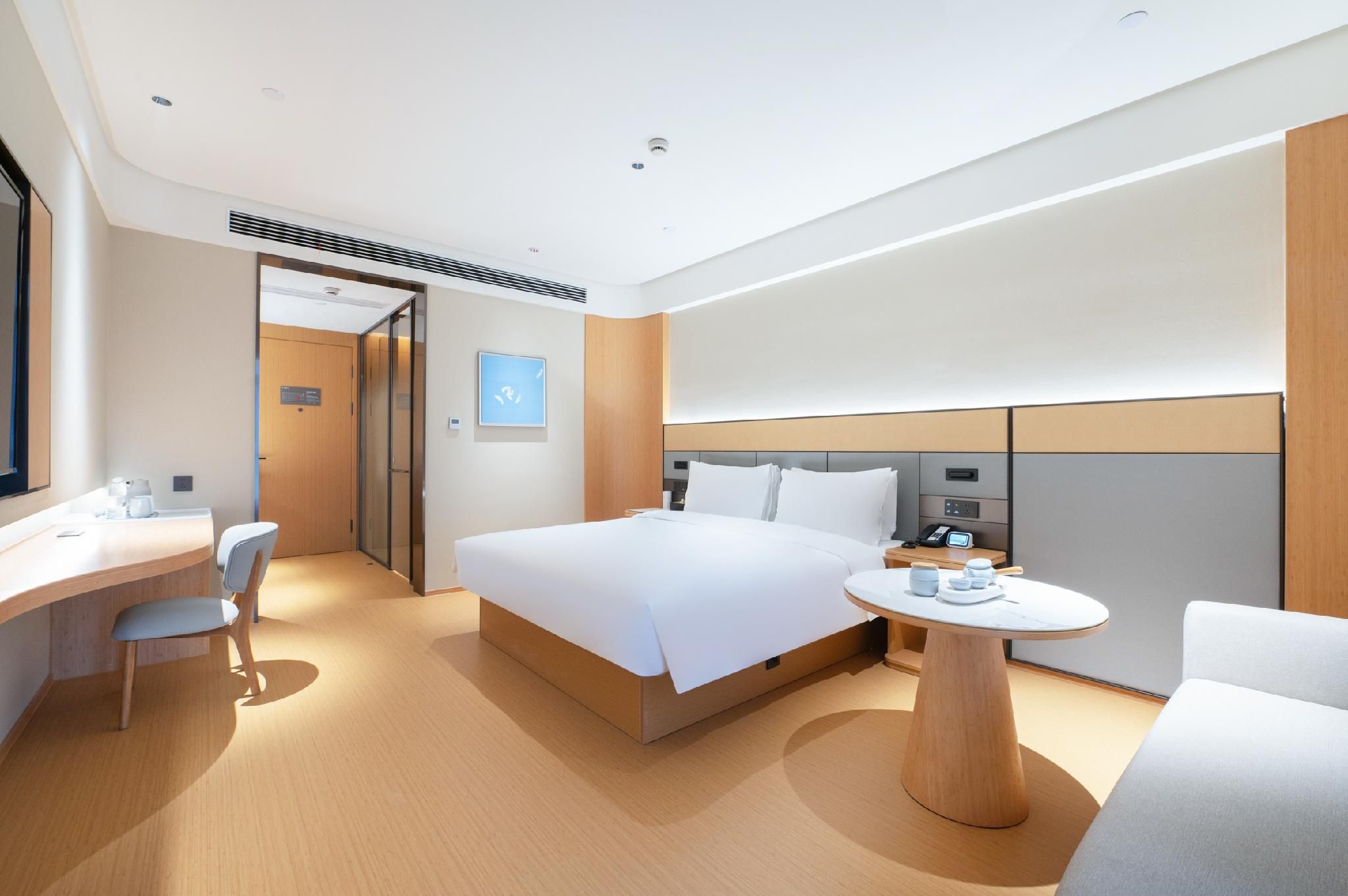 Huazhu - Deluxe Bed Room
