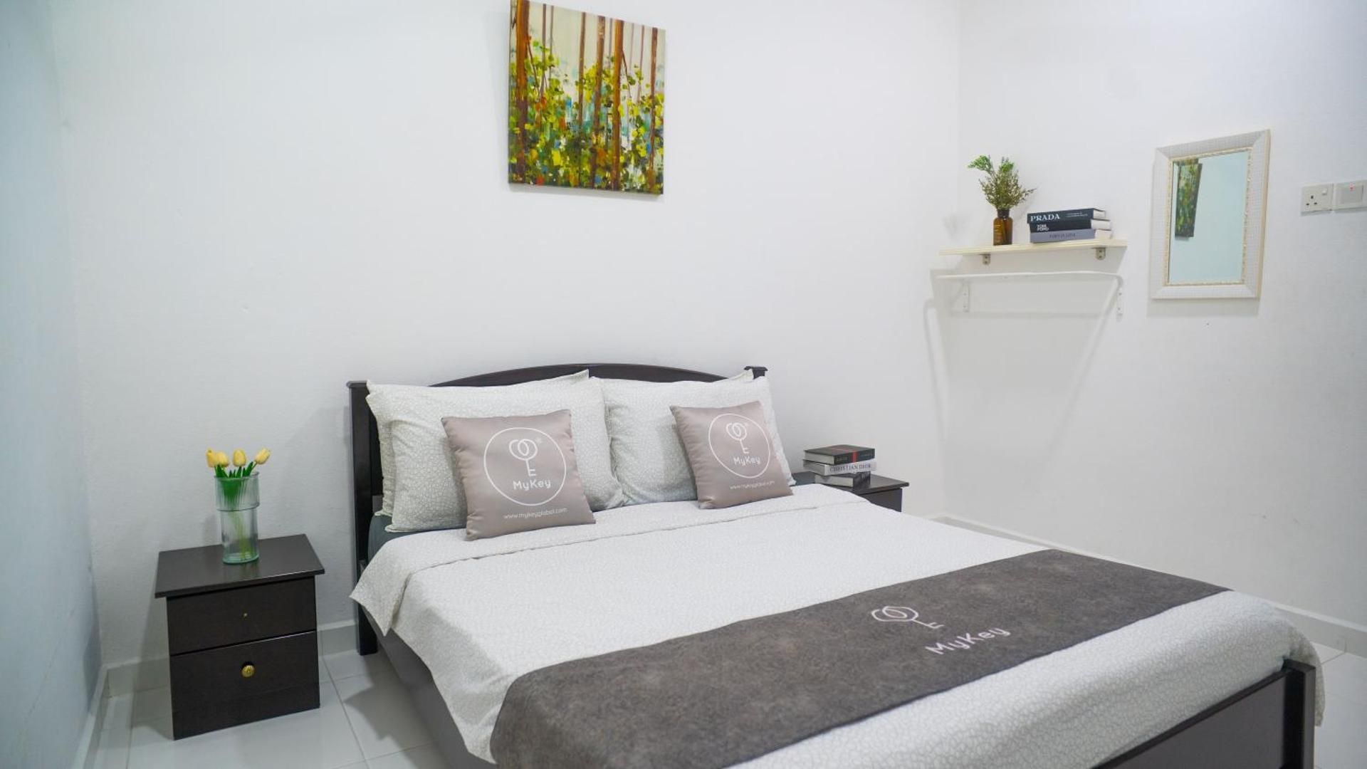 Three-Bedroom Premium Apartment with Balcony