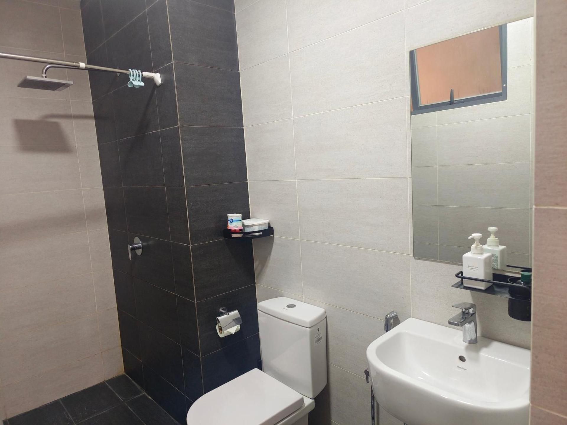 One Bedroom Apartment
