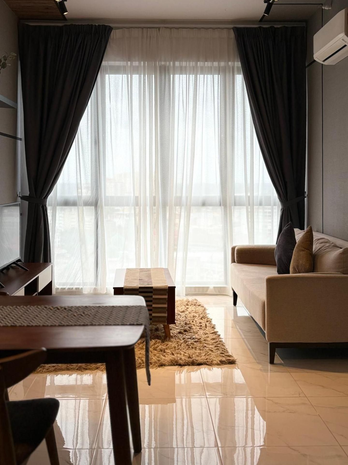 One Bedroom Apartment