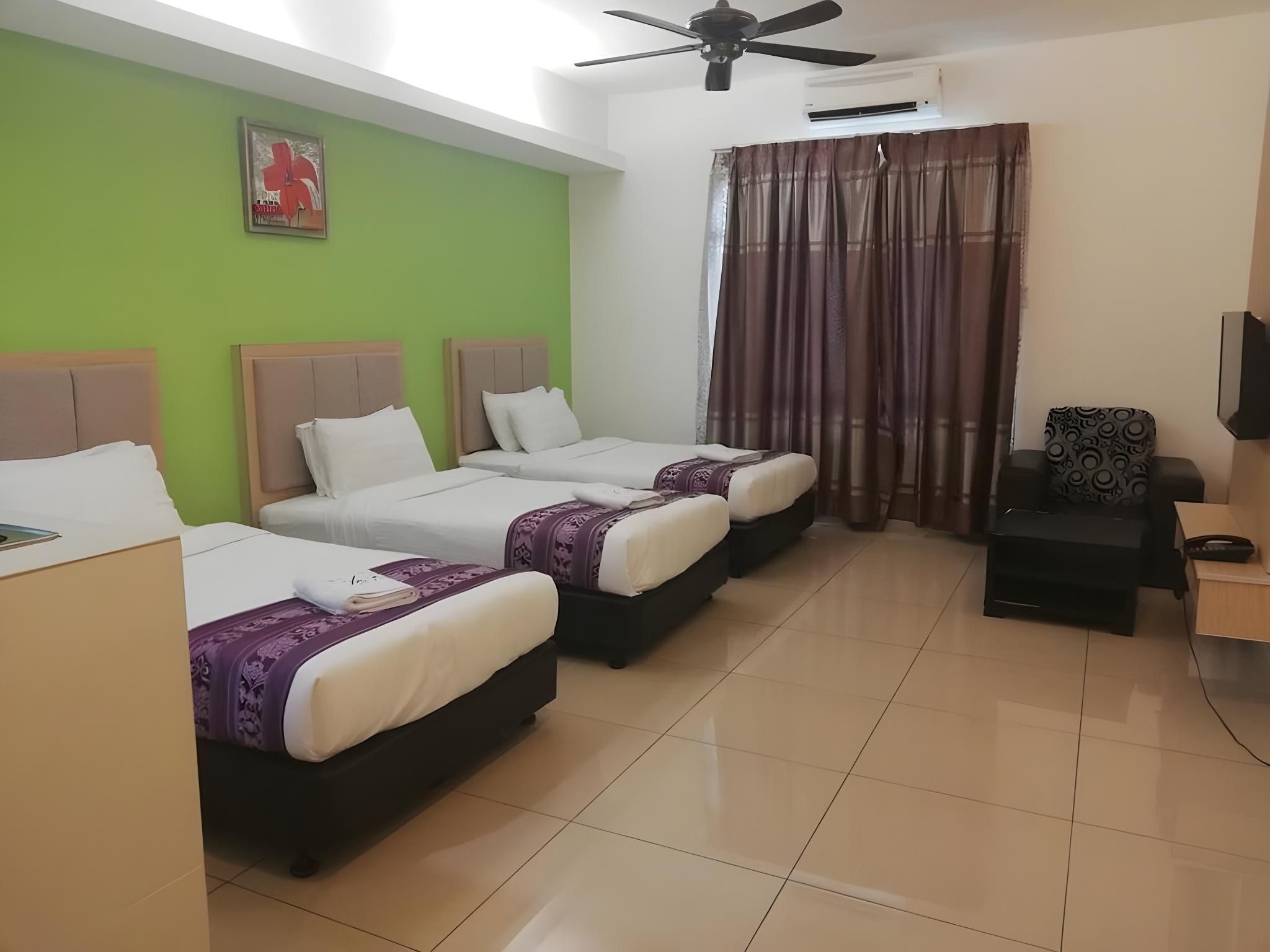 Deluxe Triple Room