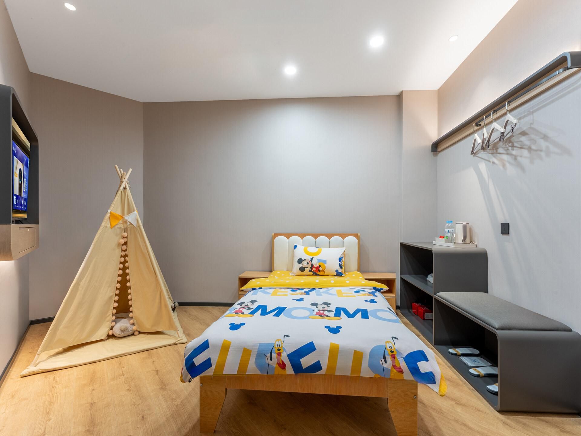 WH - Deluxe Daxiao Twin Family Room