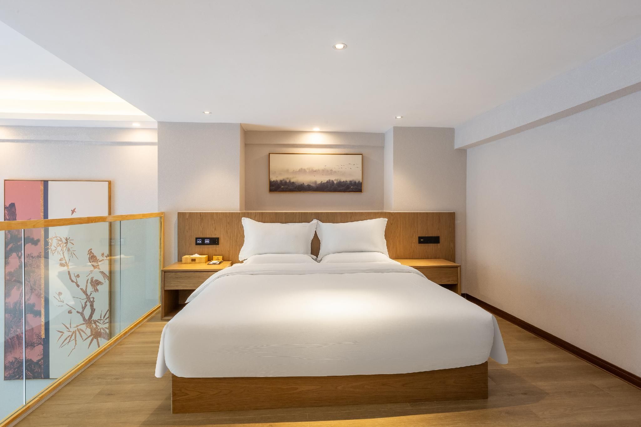 Rezen - Comfortable King Room, Duplex Suite