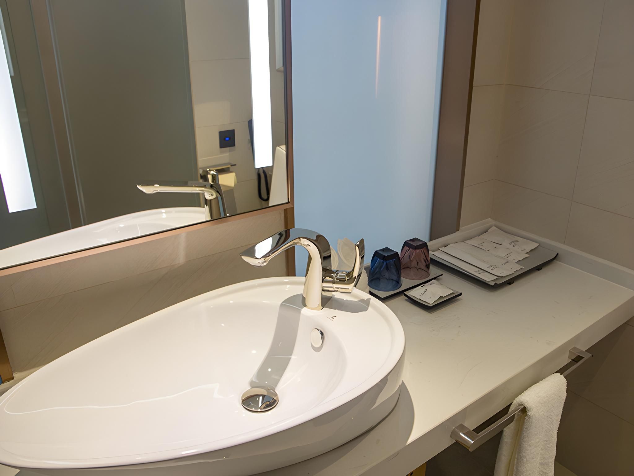 WH - Liren T Special Room