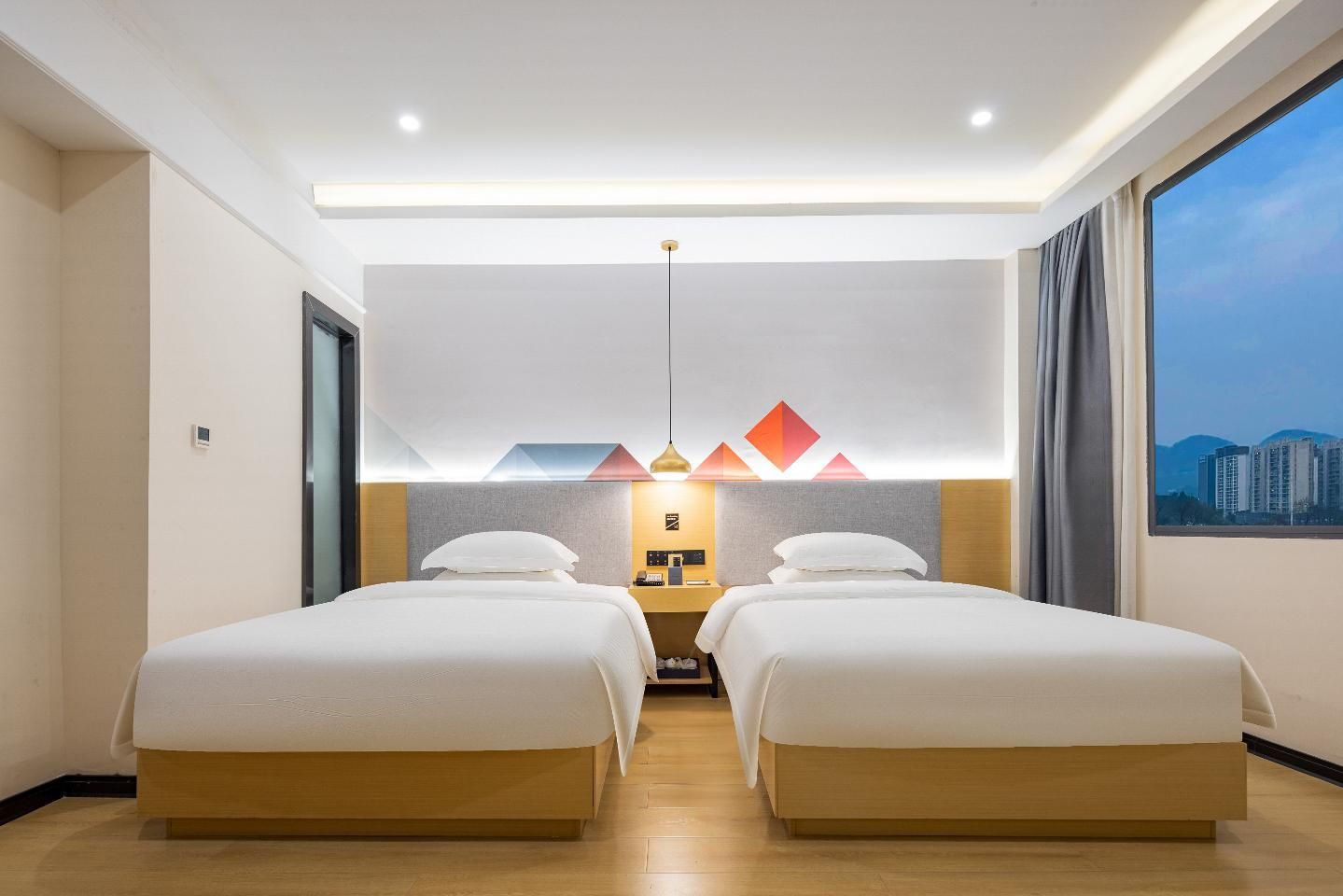Dossen - Executive Suite