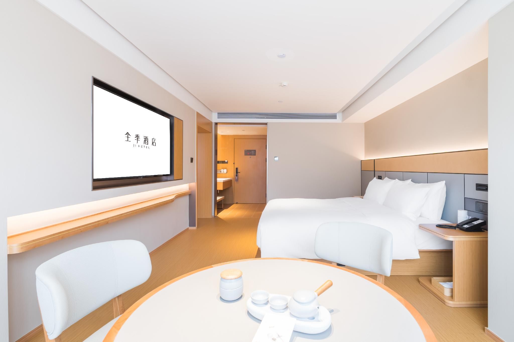 Ji Hotel Enshi Lichuan Tenglong Avenue Deluxe Family Room, Guest room 3