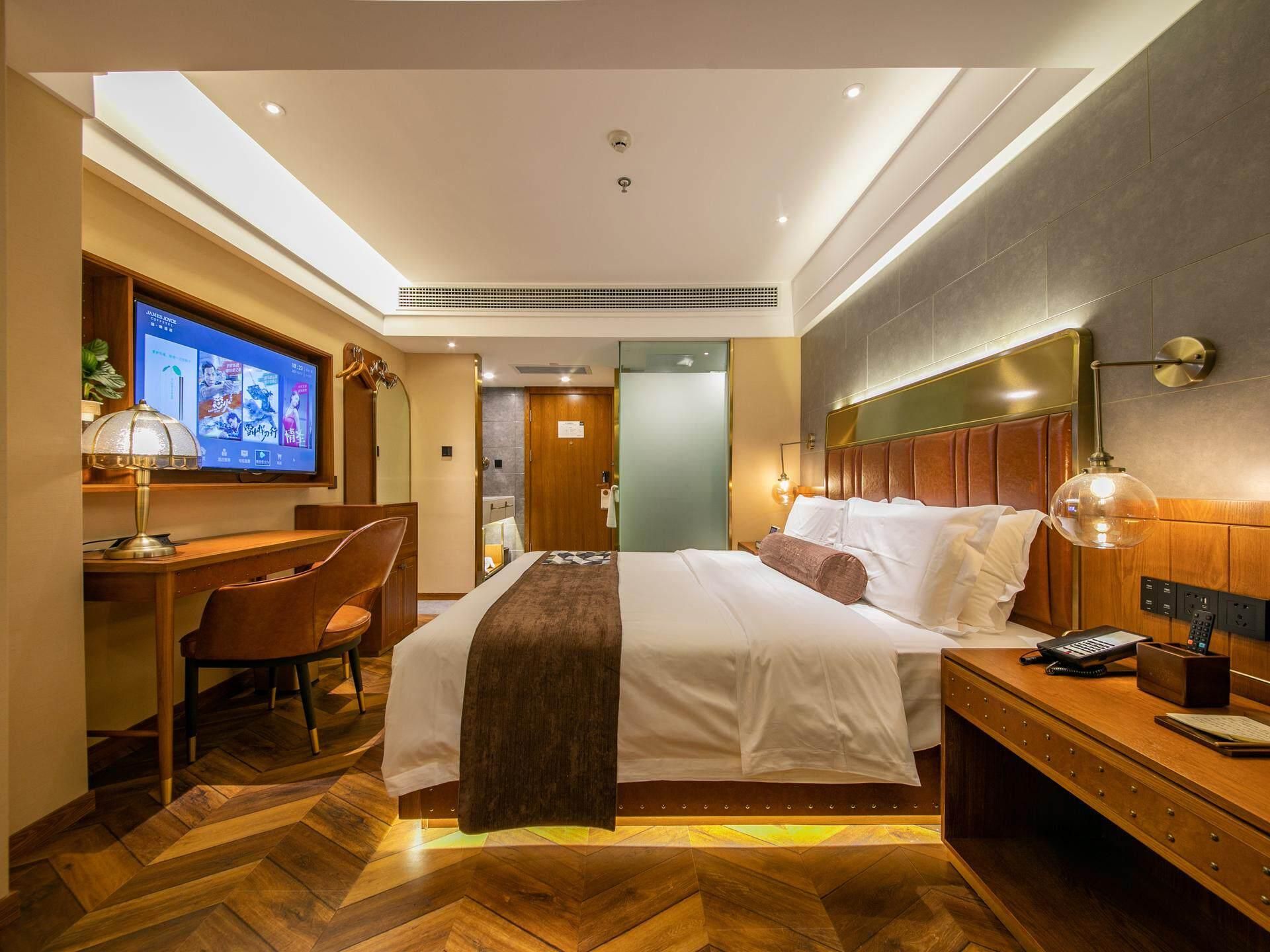James Joyce - Feifan Bed Room
