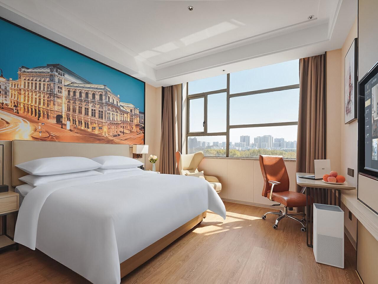 Deluxe Queen Room