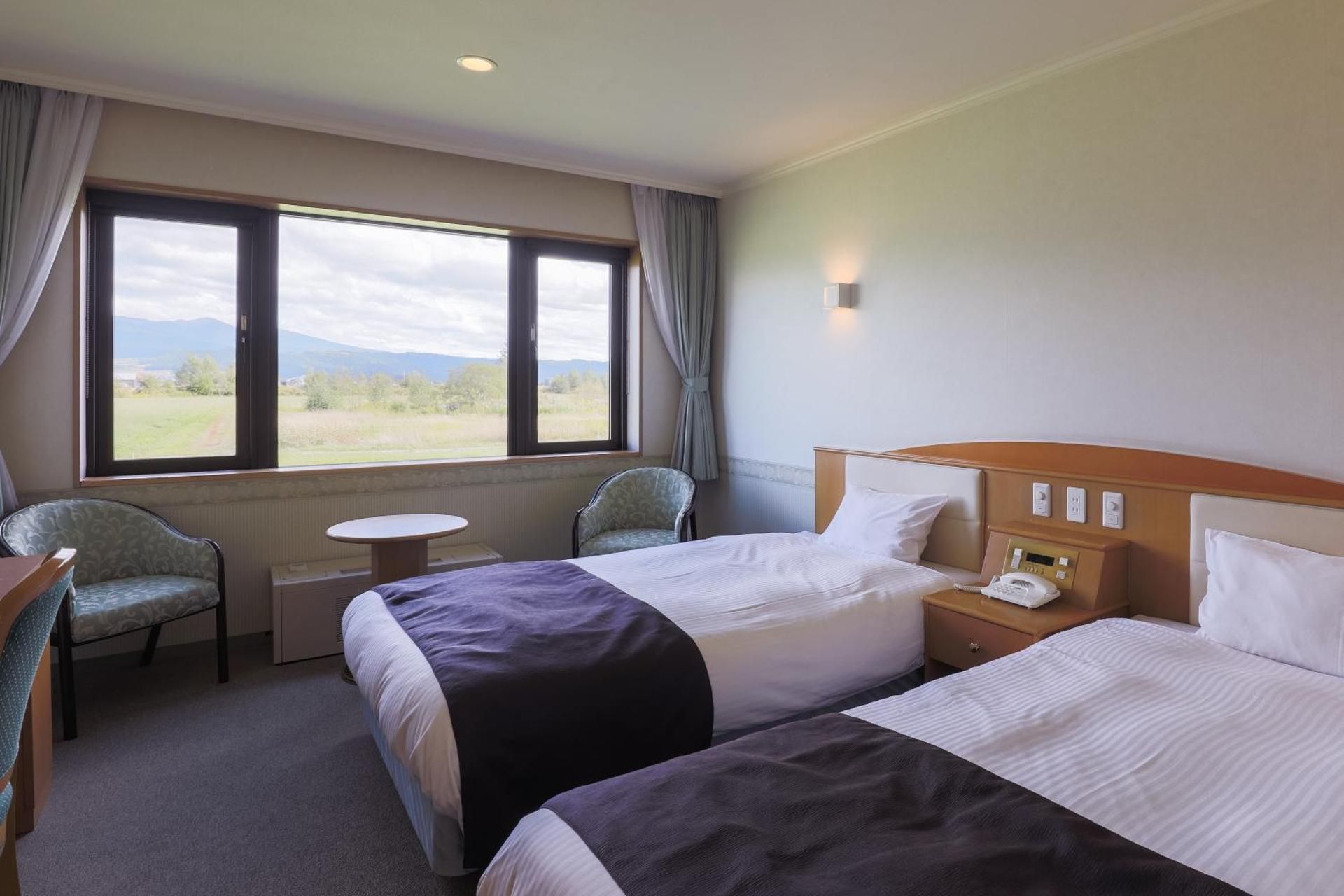 Standard Twin Room