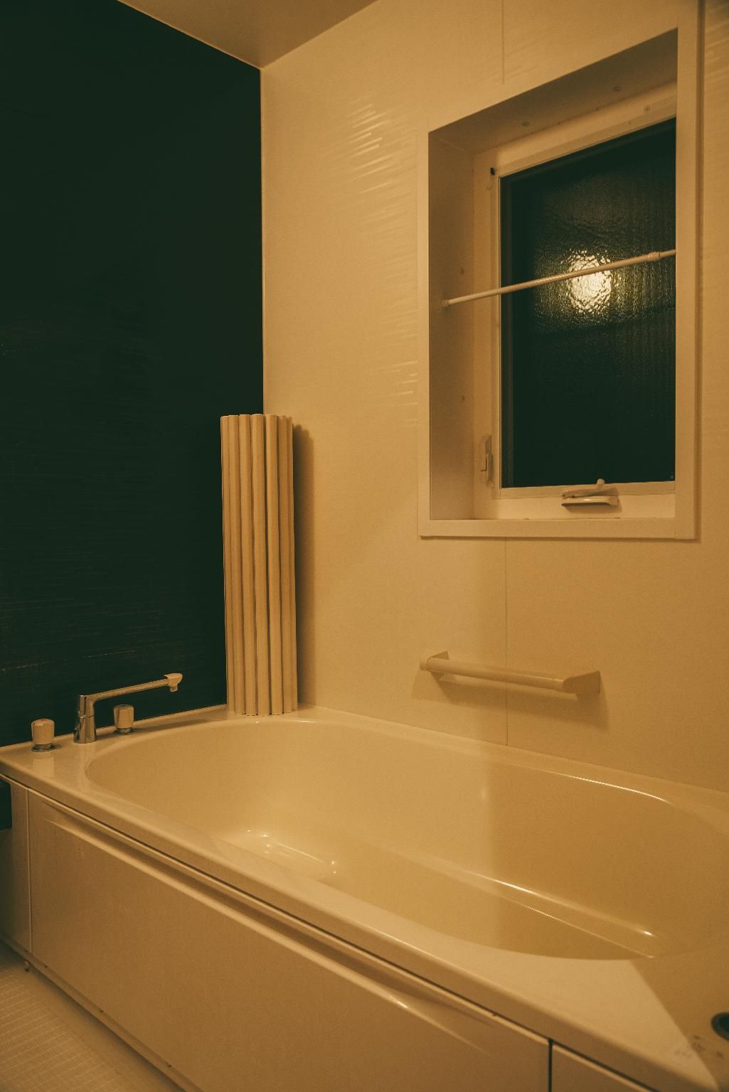 bathtub