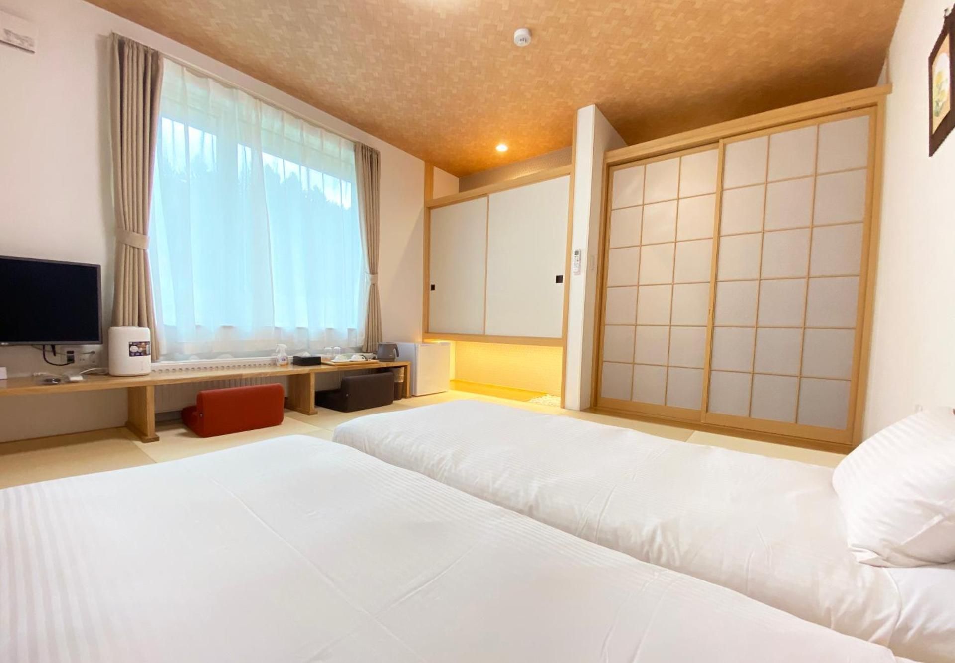 Japanese-Style Room with Shower(No Housekeeping)