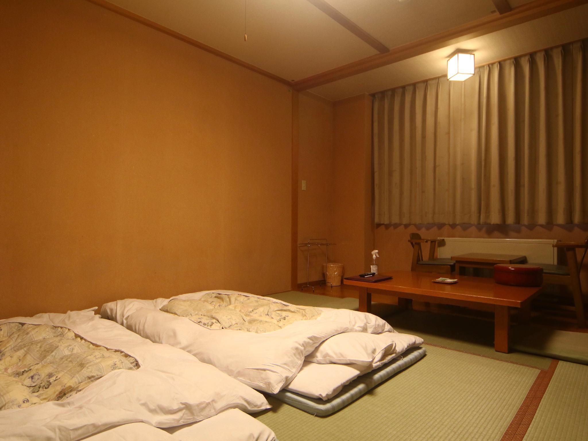Valley View Japanese Style Room for 5 People with Bathroom - Non-Smoking