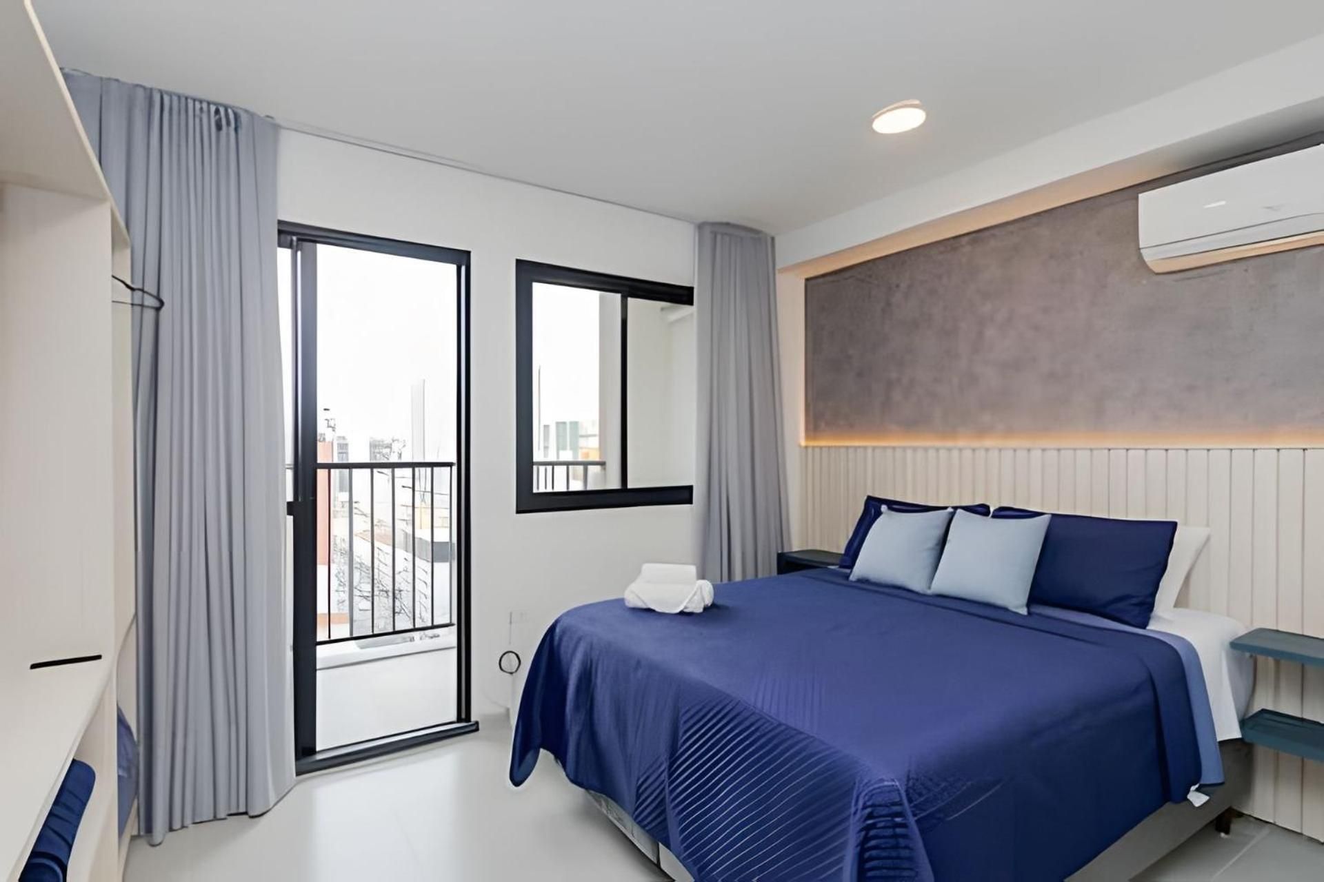 Studio Apartment with Queen Bed