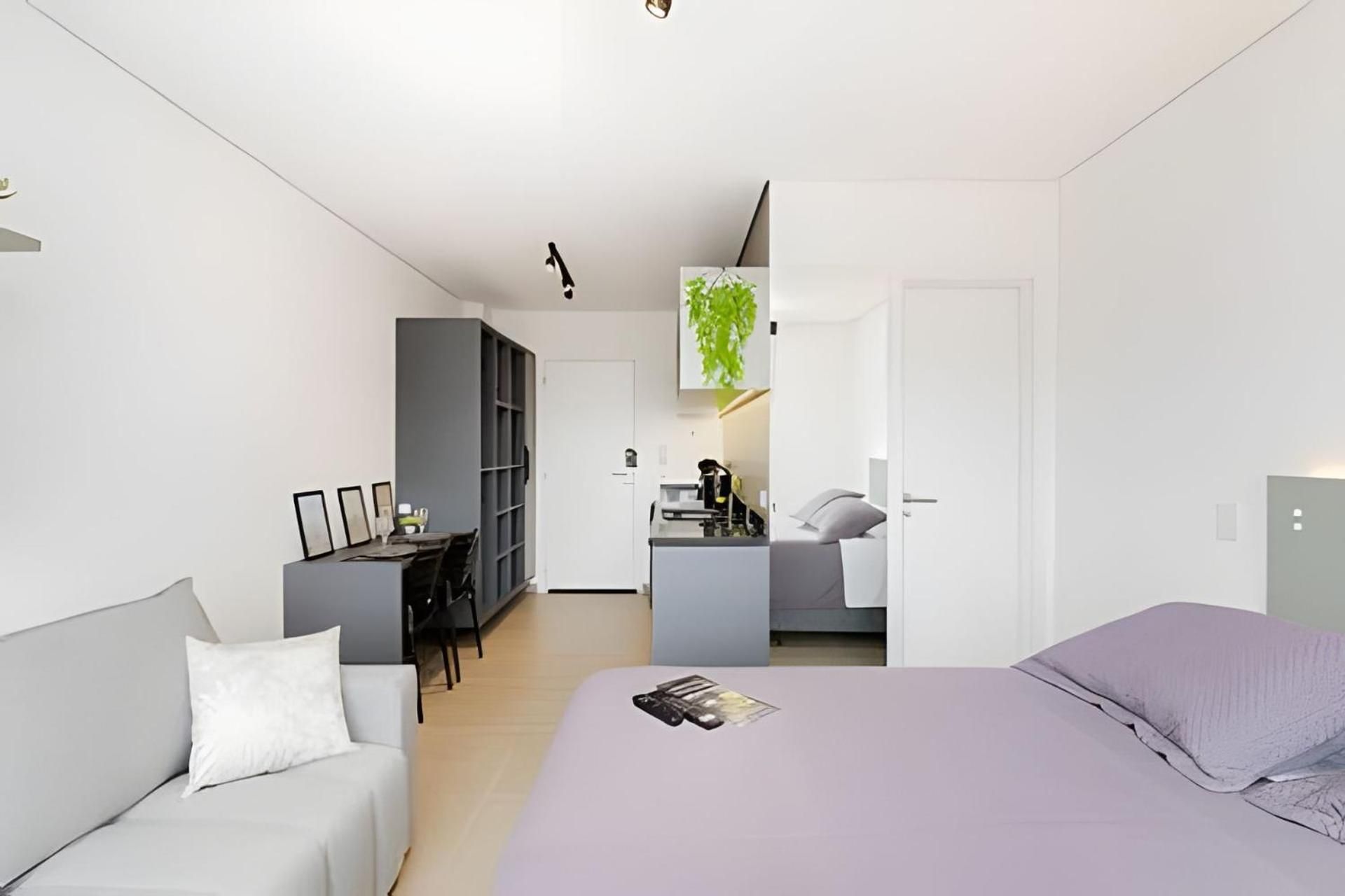 Studio Apartment with Queen Bed