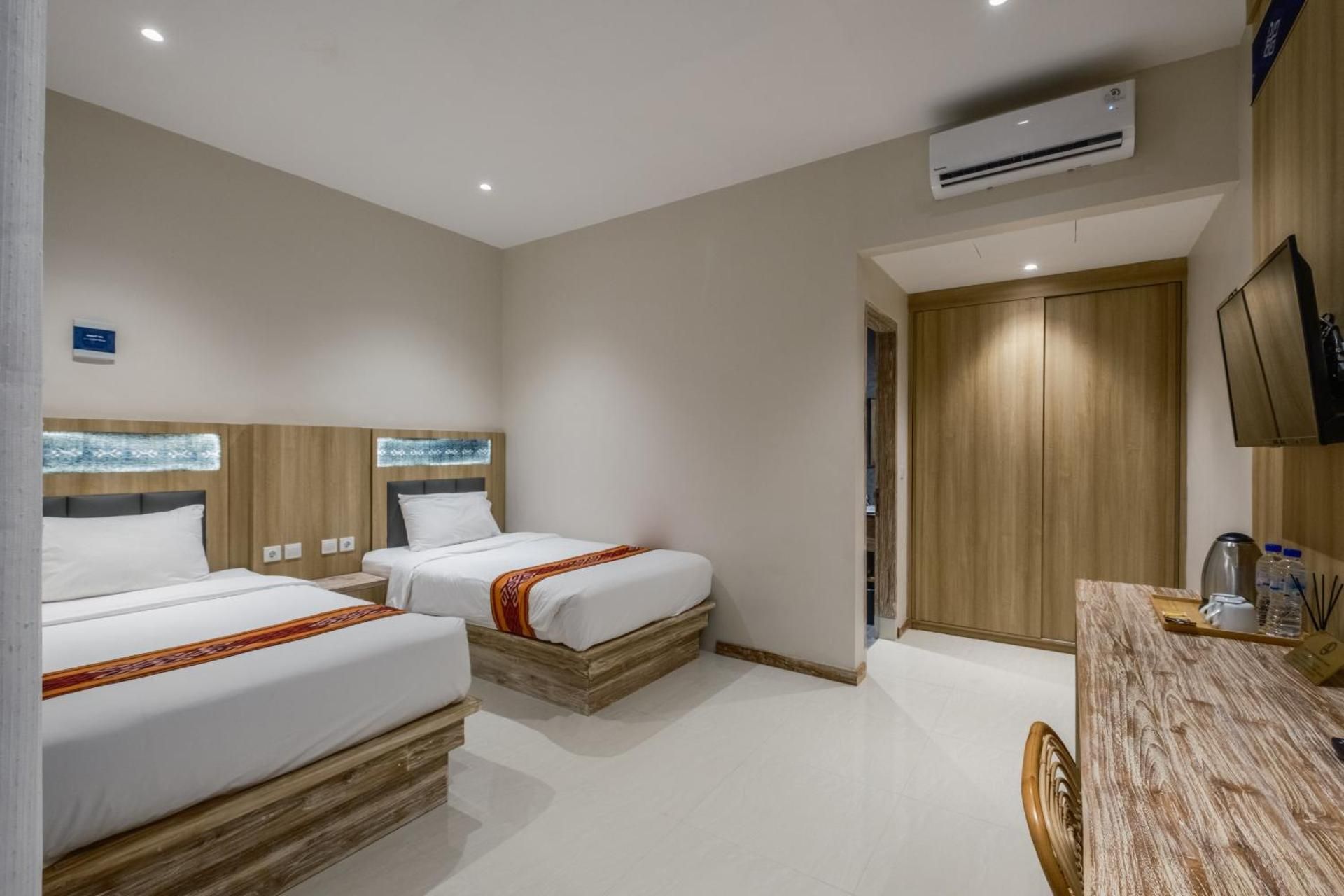 DEJAVU 2.0 HOTEL BAJO KOMODO Standard Twin Room 2