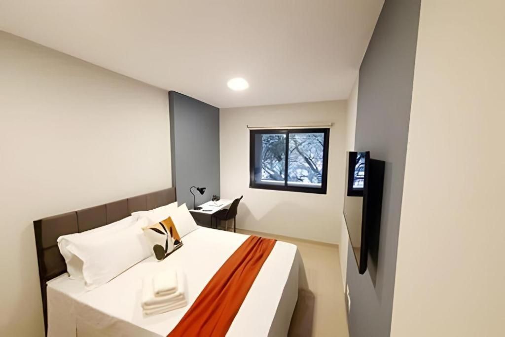Superior One-Bedroom Apartment with Balcony