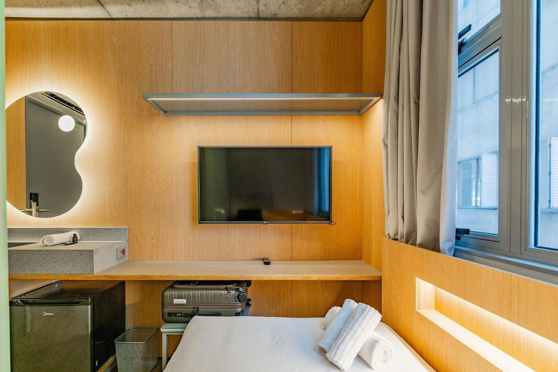 Deluxe Single Room