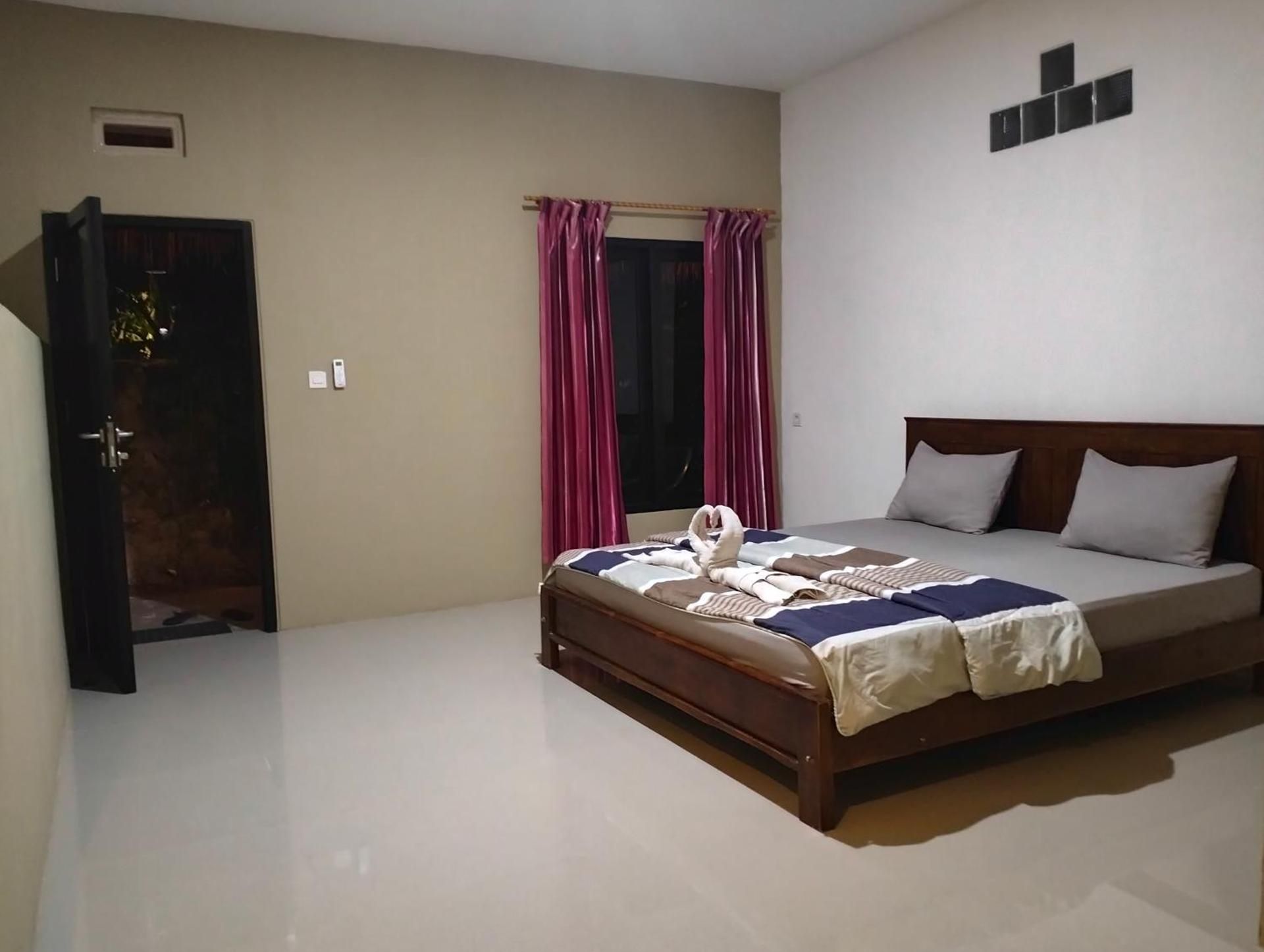 Large Double Room