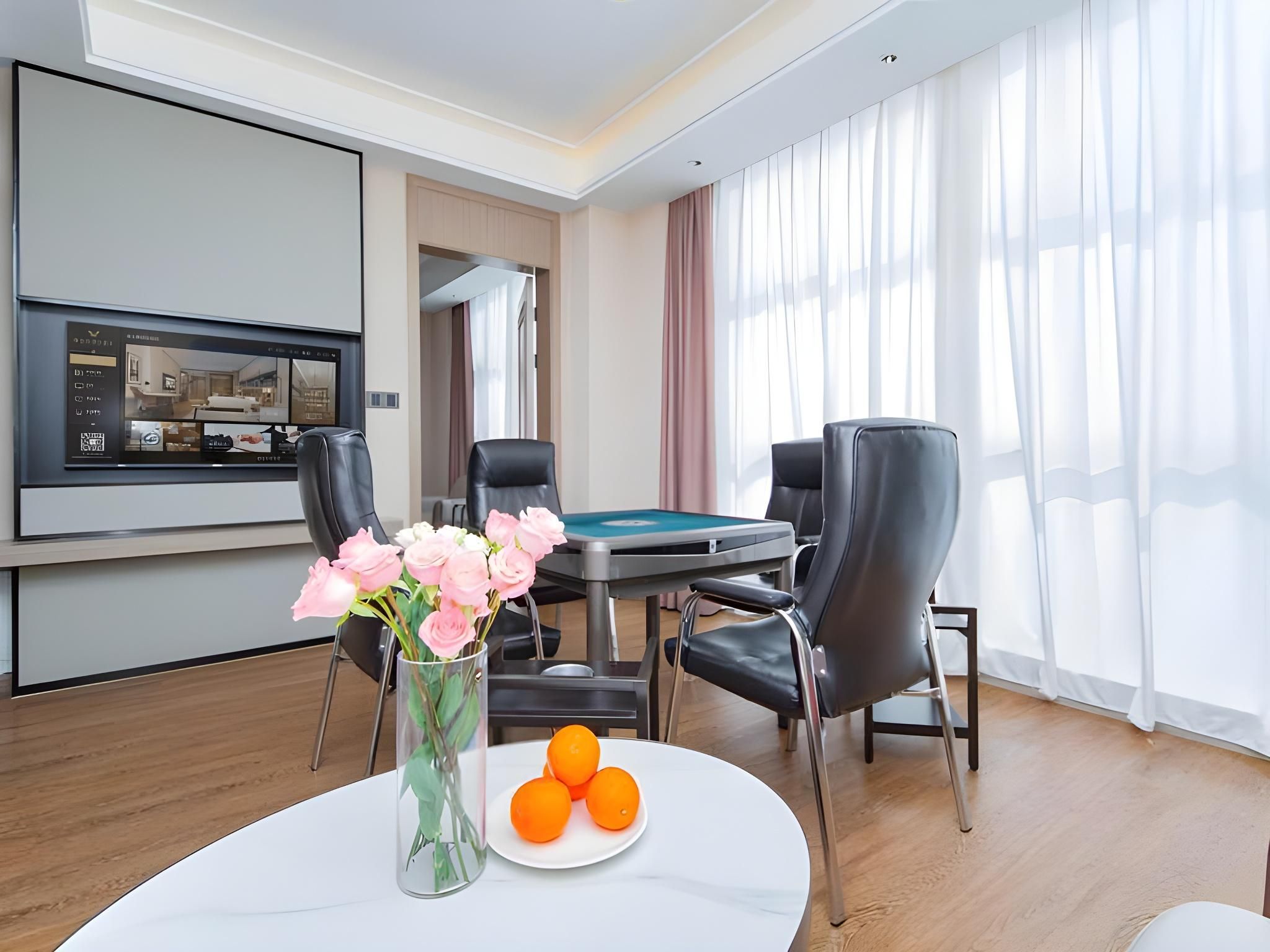 Vienna International Hotel 5.0 Jingzhou Shishou Caizhi Cultural Plaza WH - Chess Suite 2