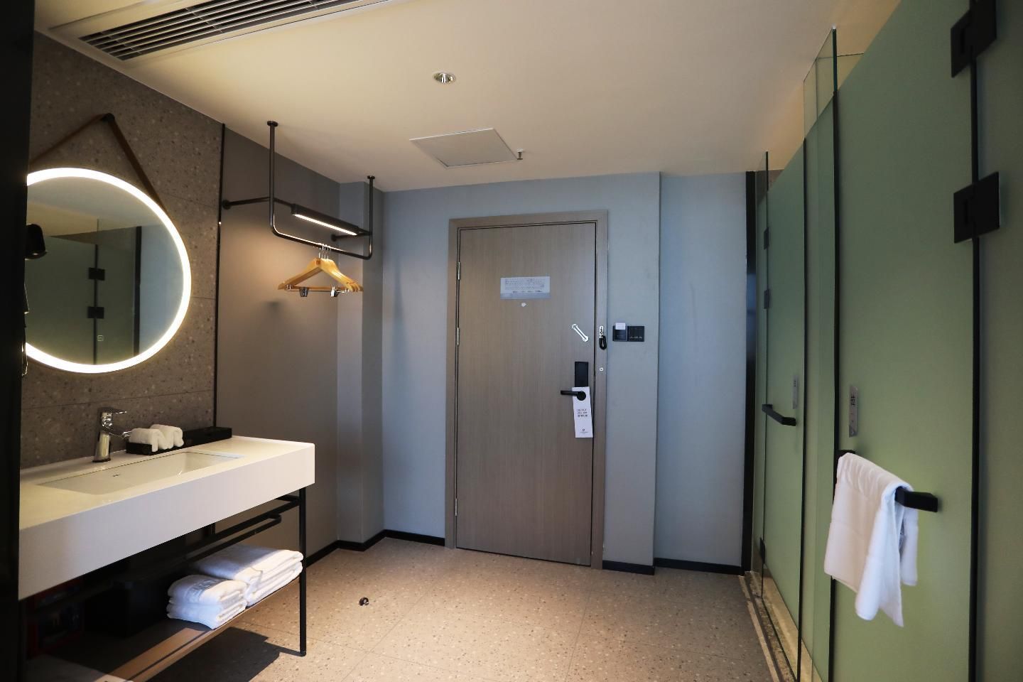 Borrman Hotel Jianli Tianfu Avenue Rongcheng Dossen - Deluxe Family Room 3