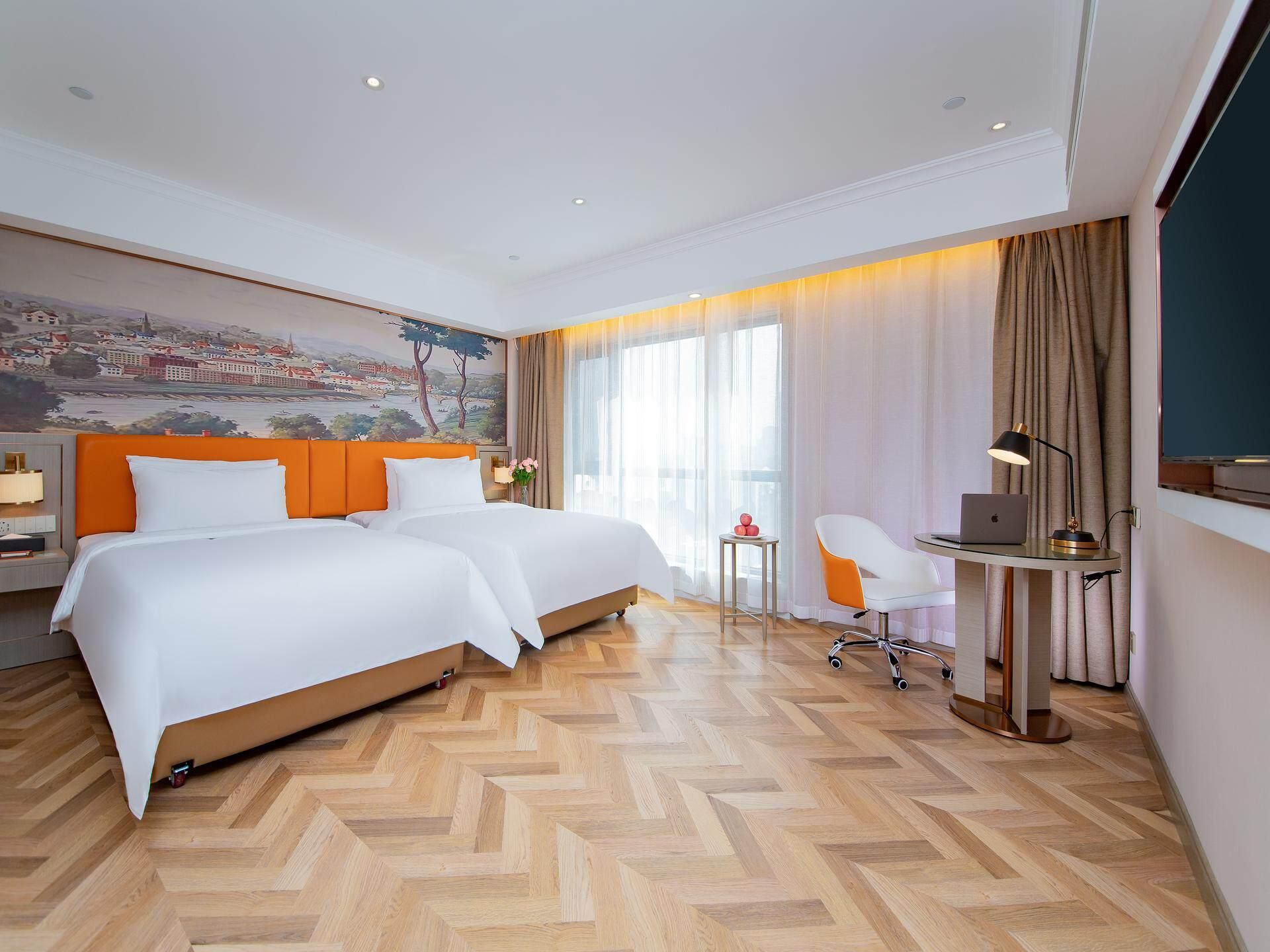 WH - Deluxe Room Twin