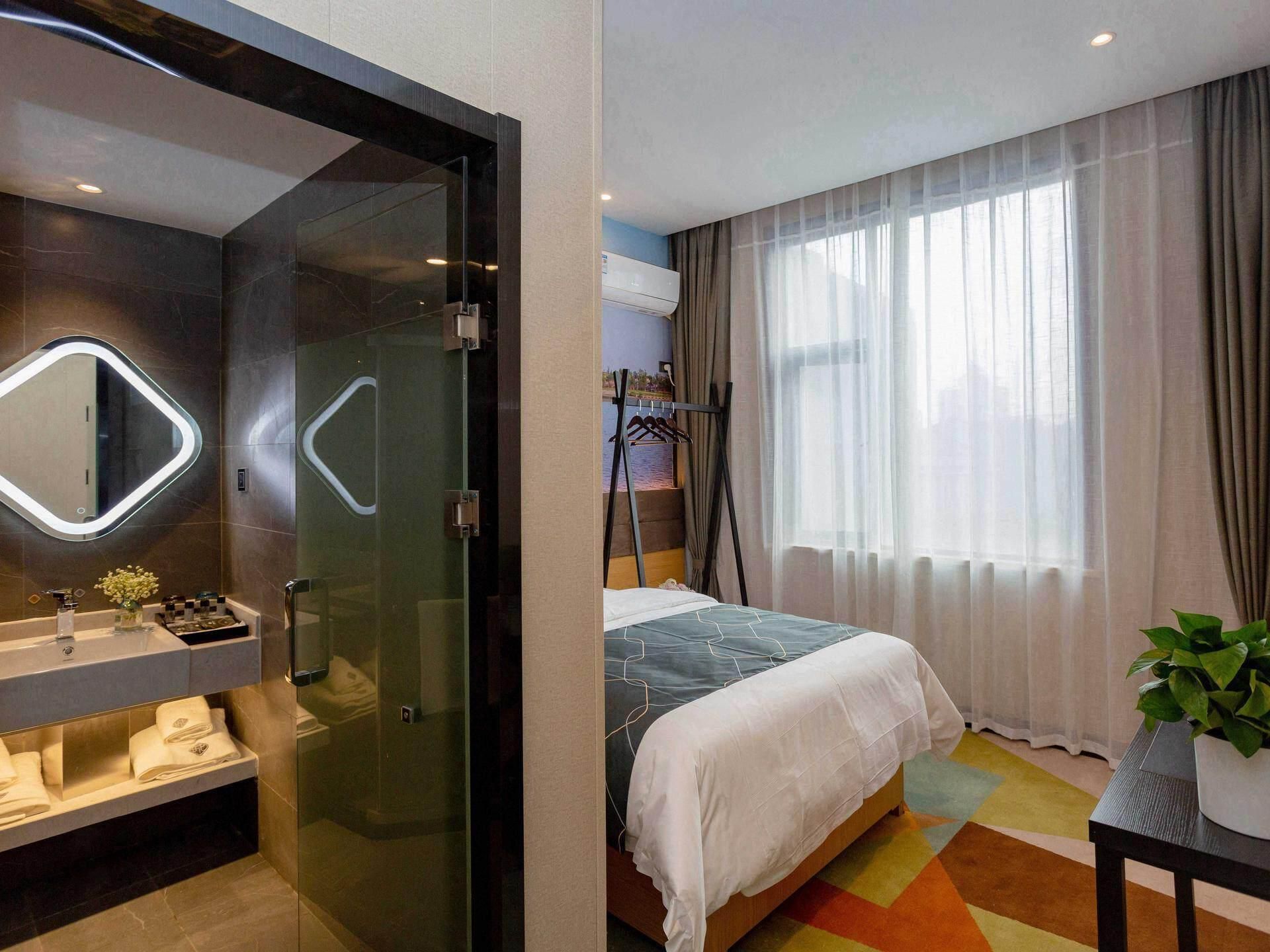 WH - Chengyi Family Room