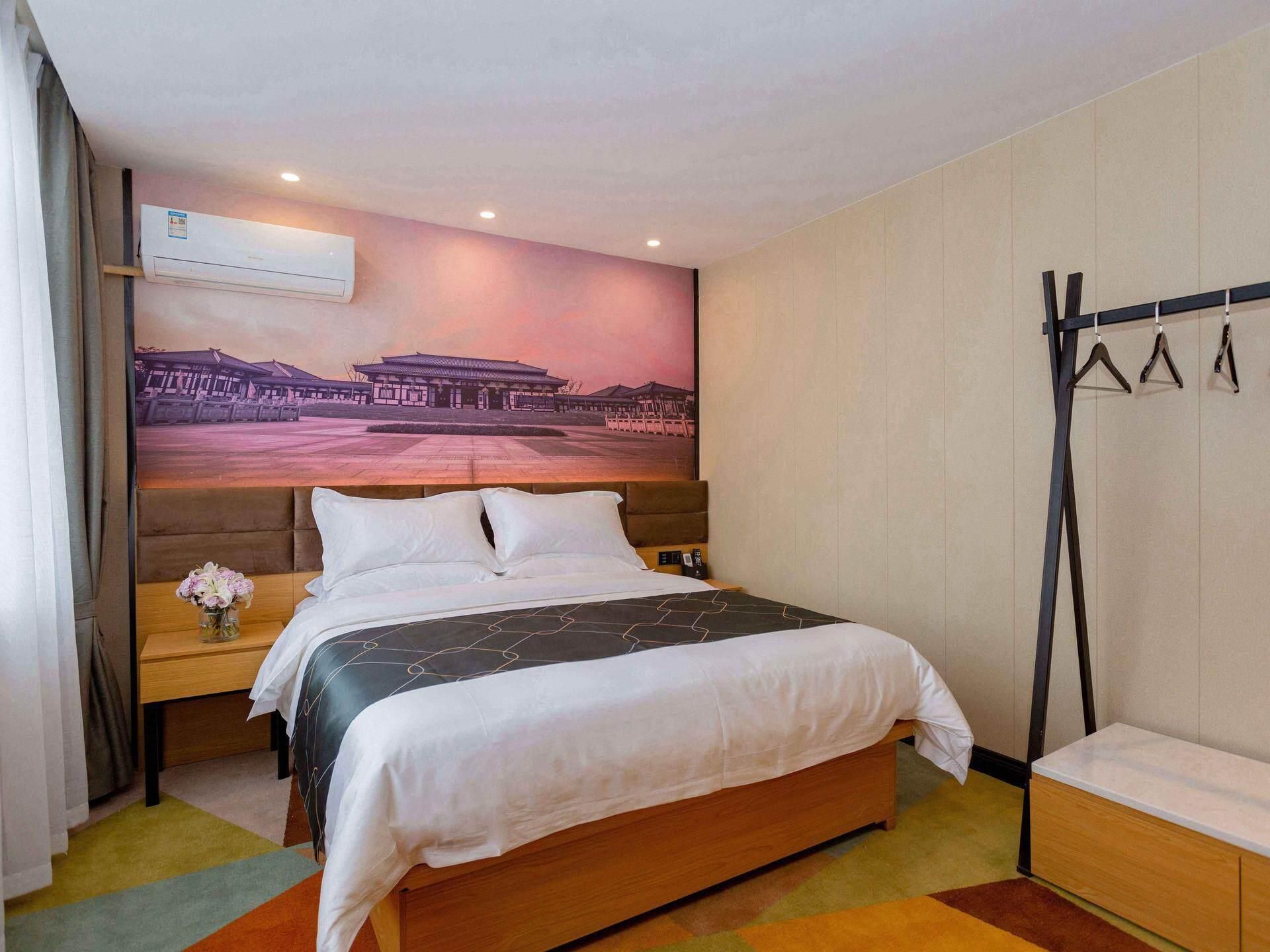 WH - Chengyi Family Room