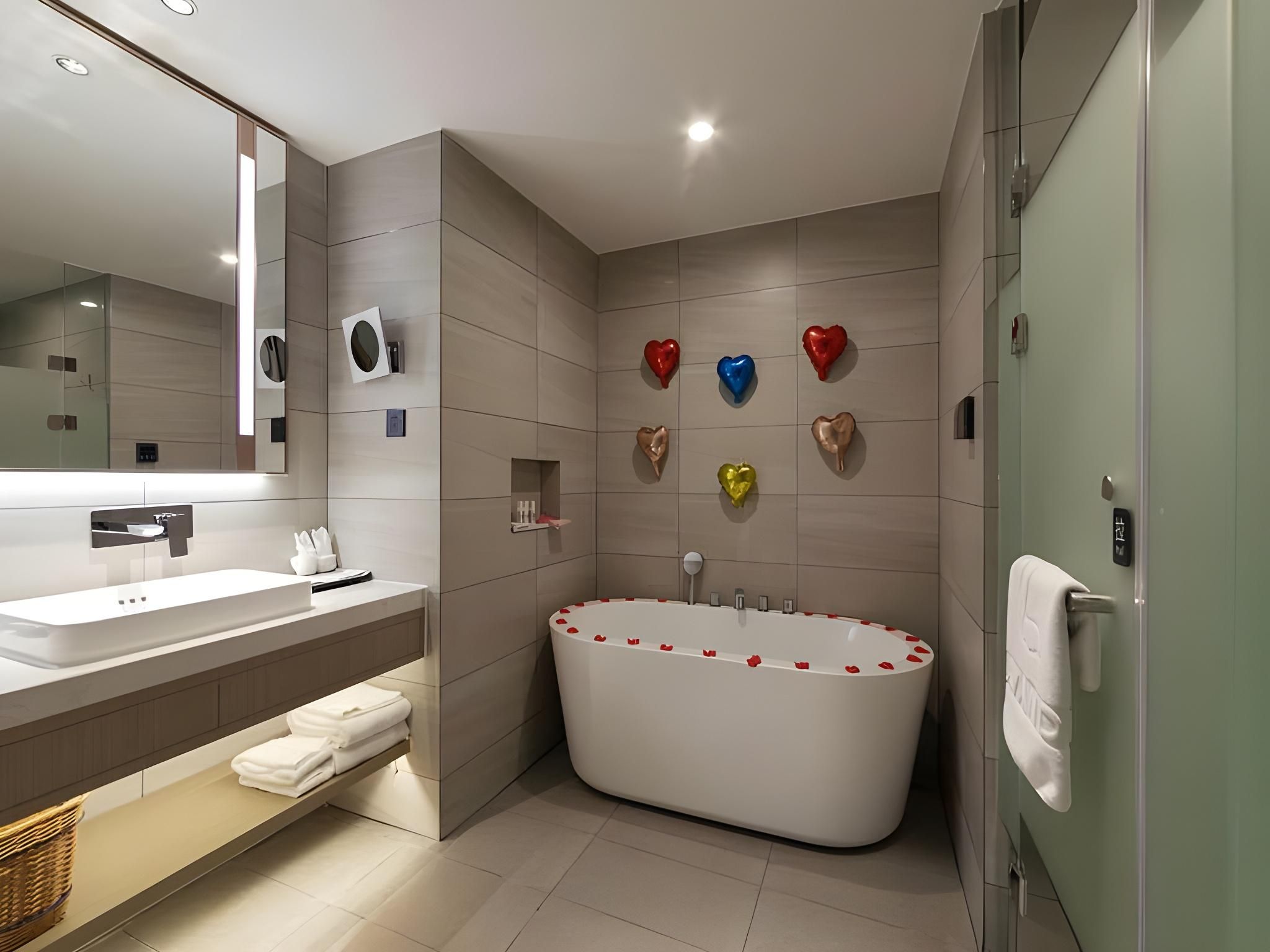 WH - Zunxiang Romantic Room