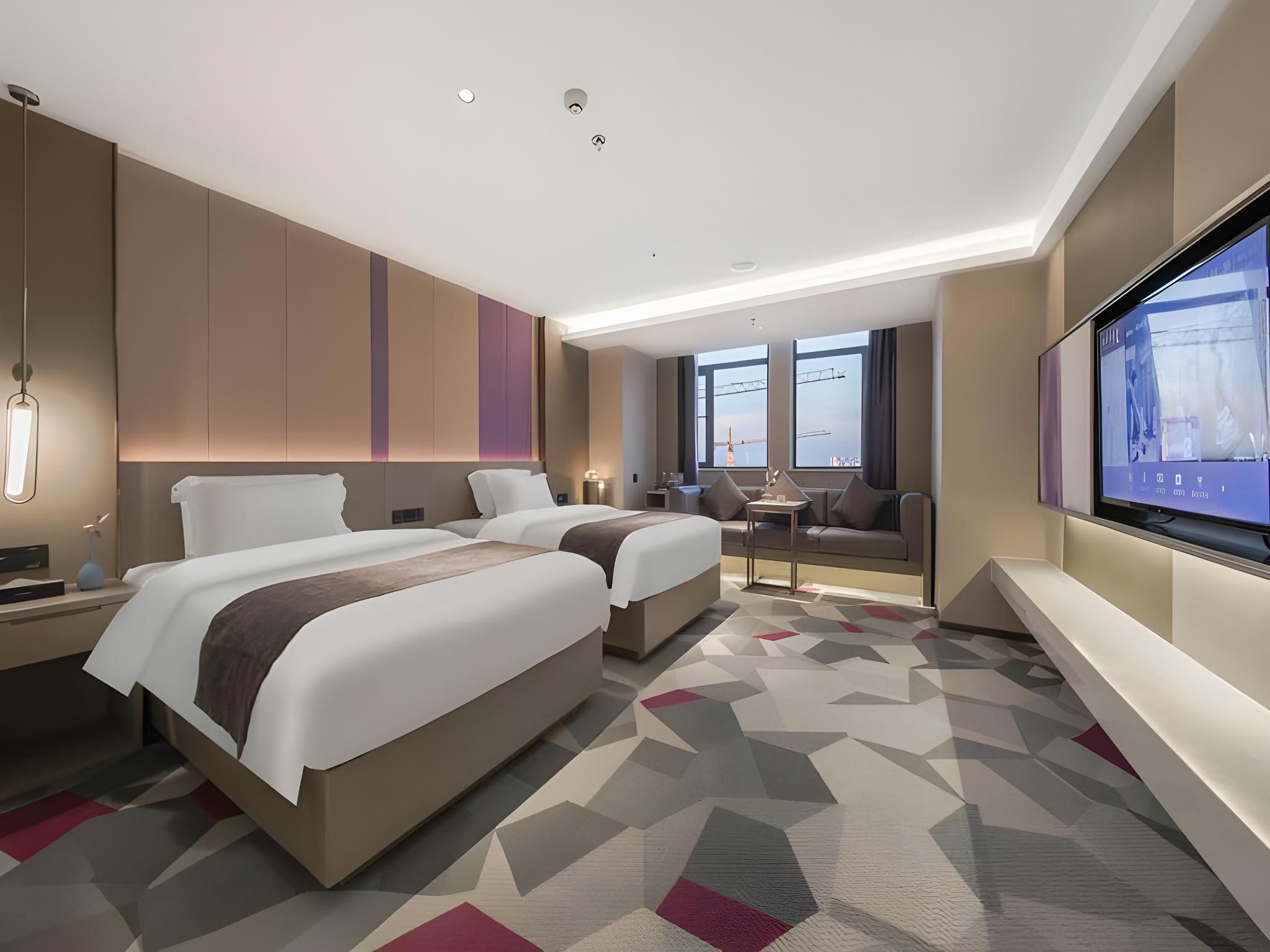 WH - Deluxe Room Twin