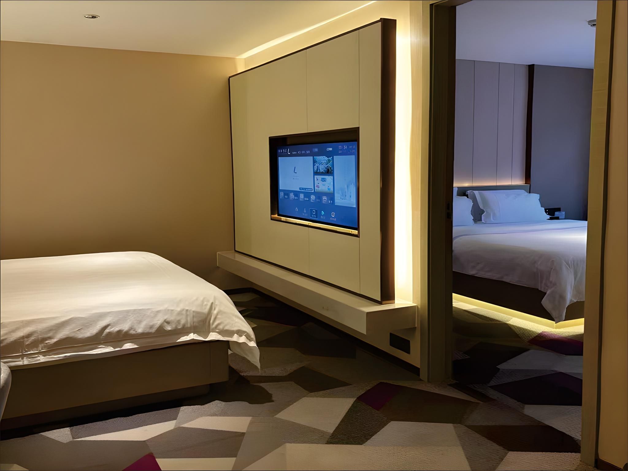 WH - Family Guestroom