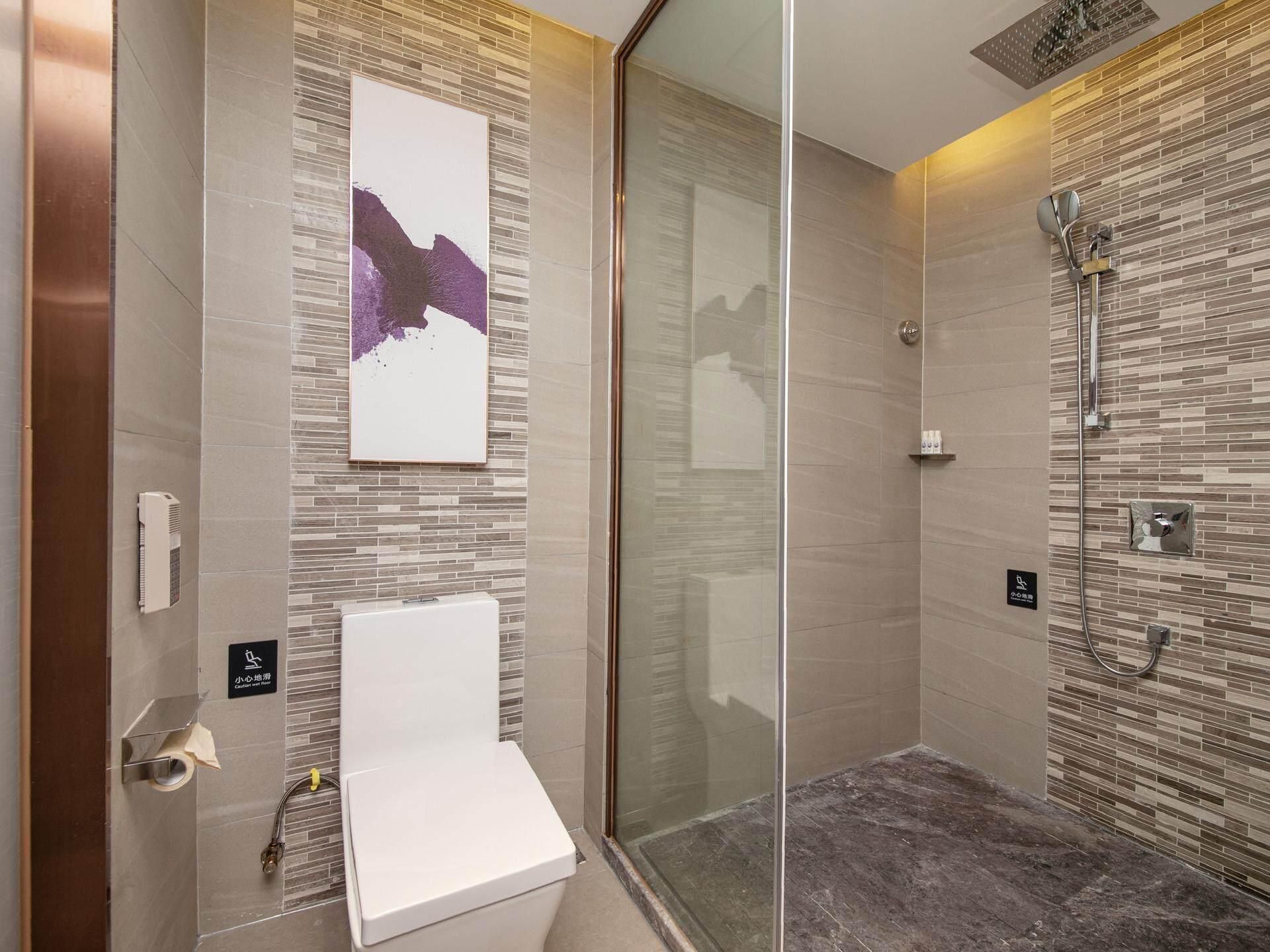 WH - Deluxe Room Twin