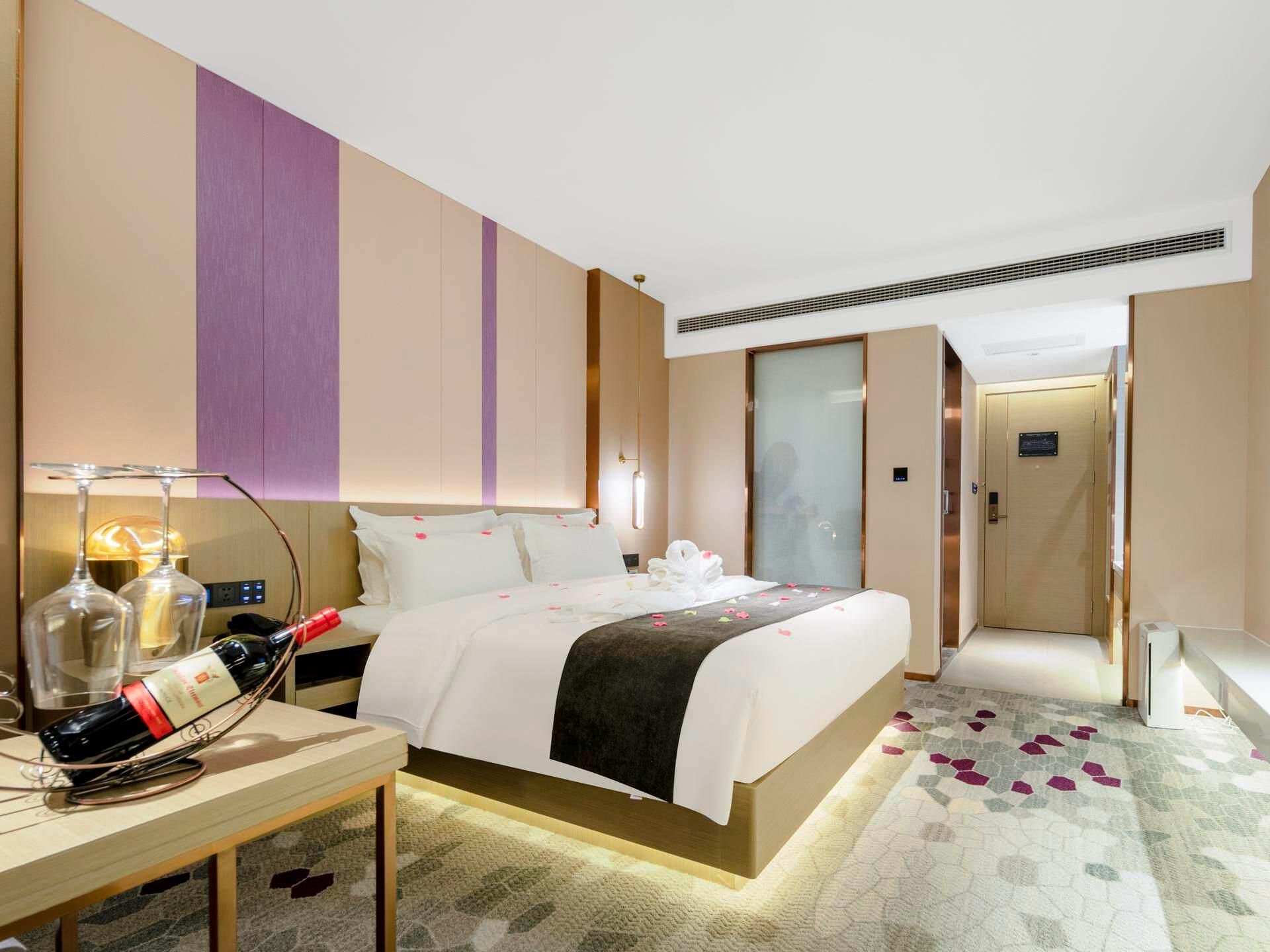 WH - Youxiang Romantic Room