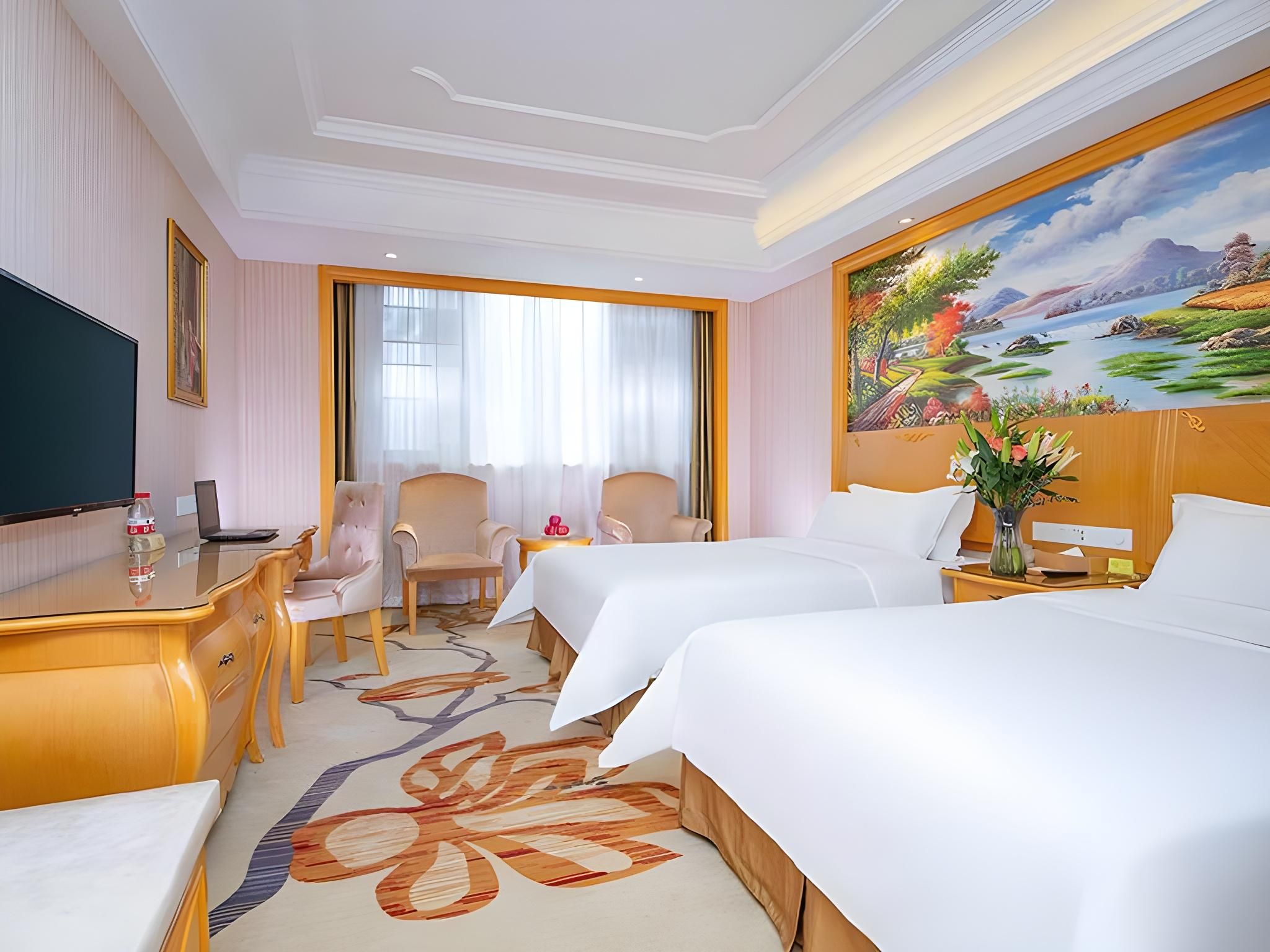 WH - Deluxe Room Twin