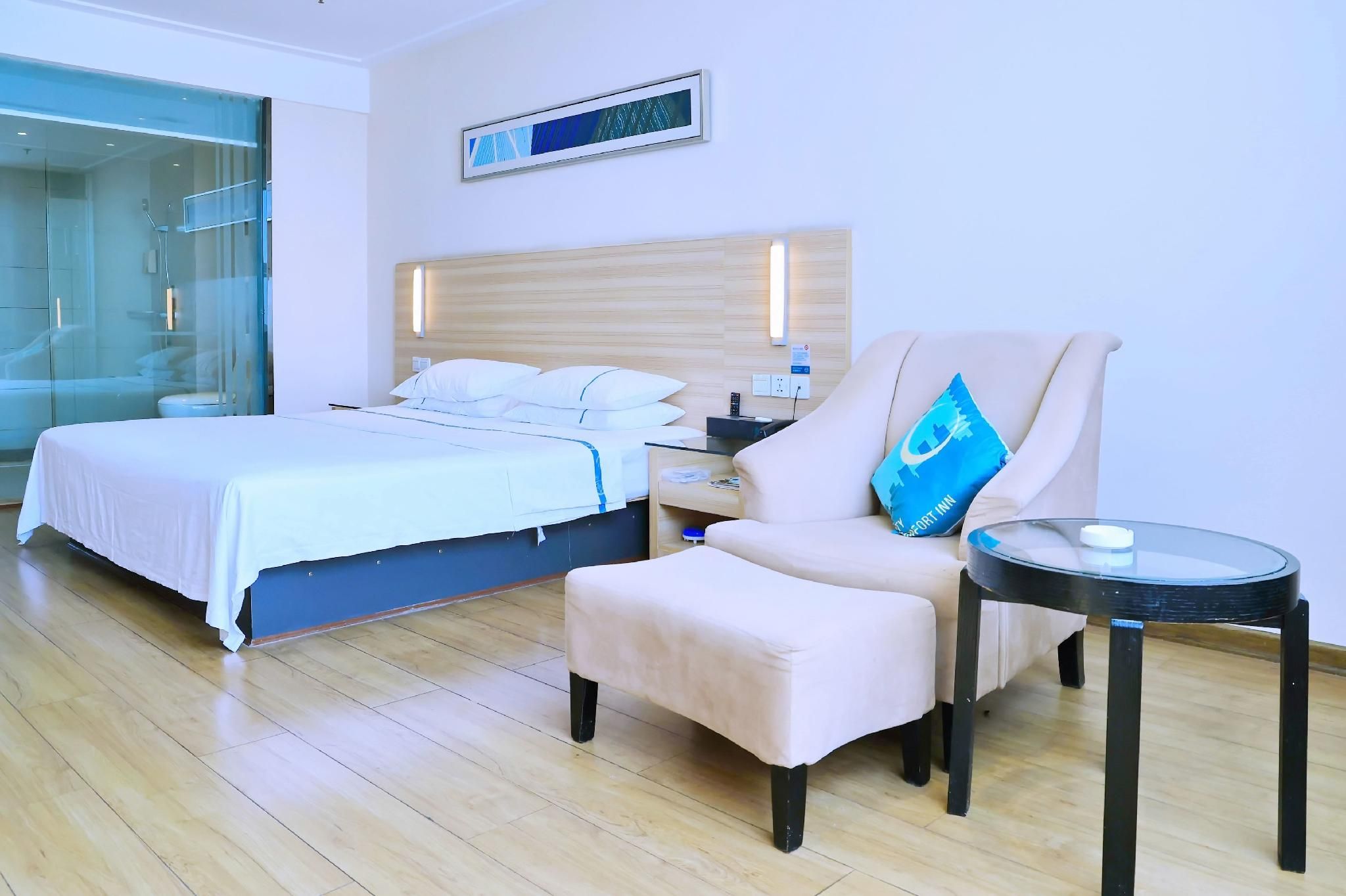 Business King Room