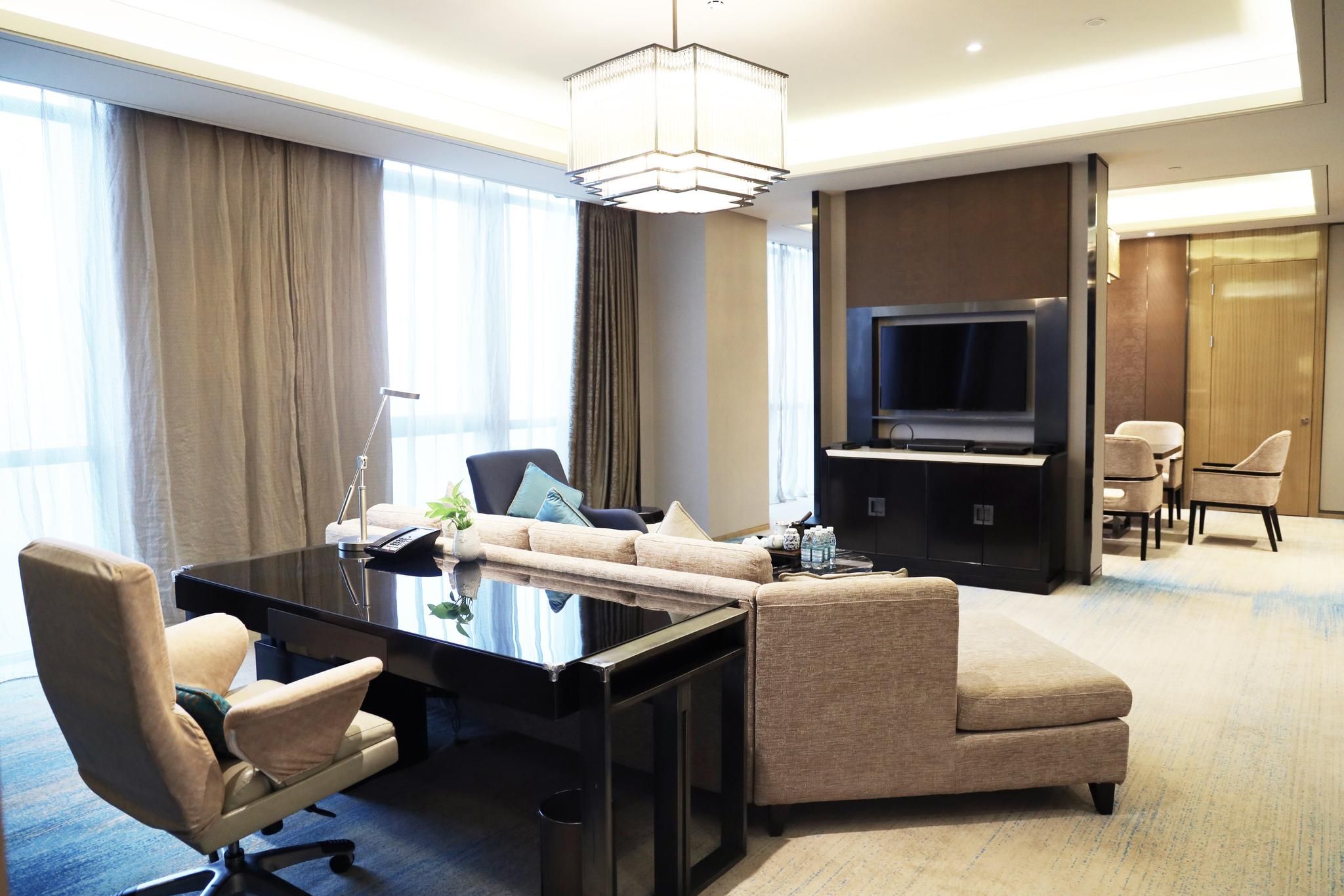 Wanda - Chairman Suite