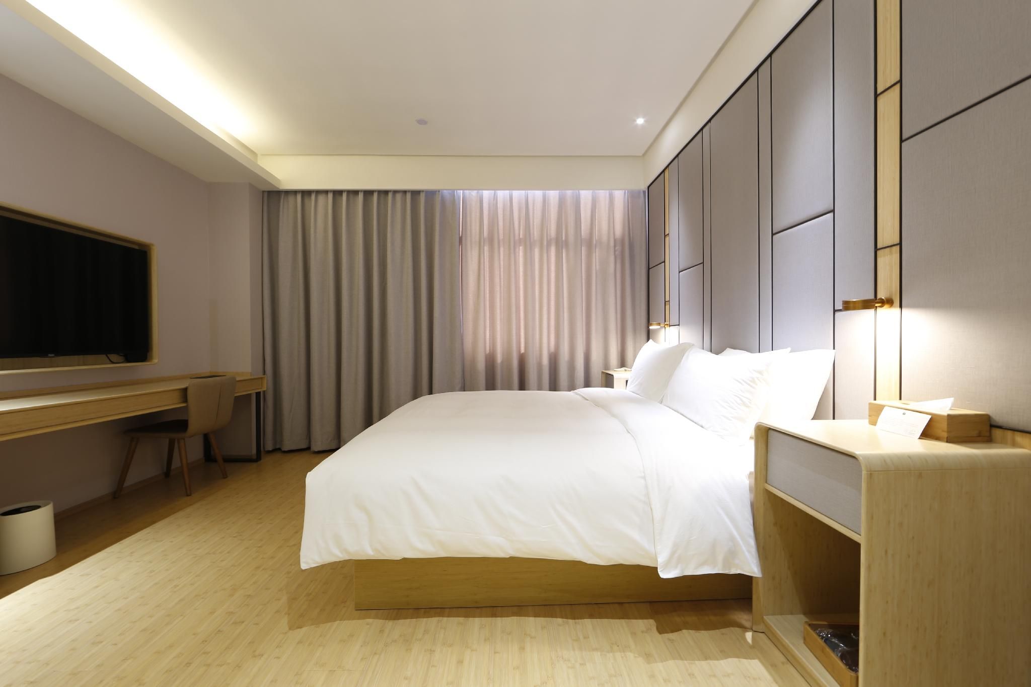 Huazhu - Superior BedRoom