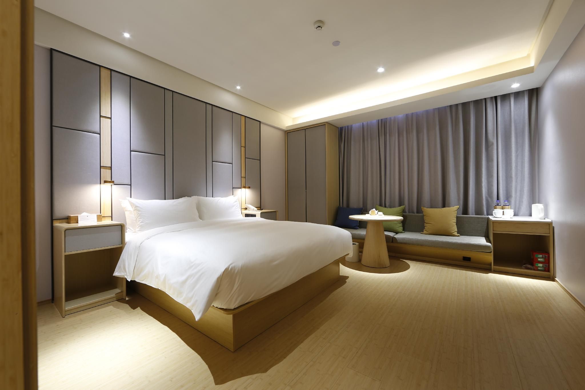 Ji Hotel Shiyan Fangxian Pedestrian Street SHUYA Superior Queen Room