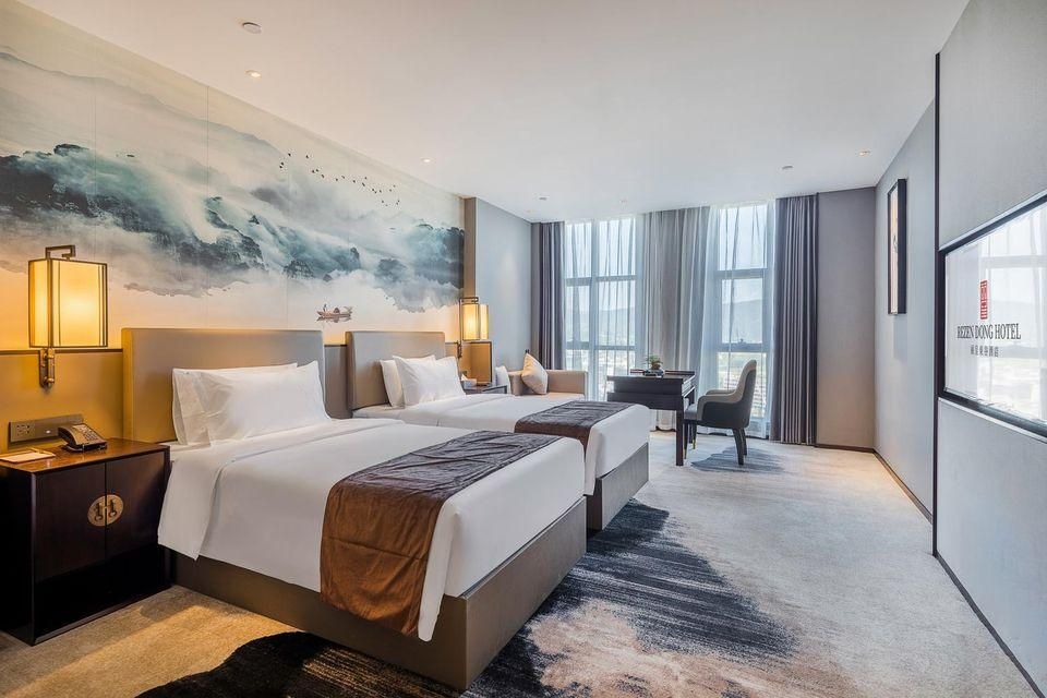 Rezen - Business Twin Bed Room