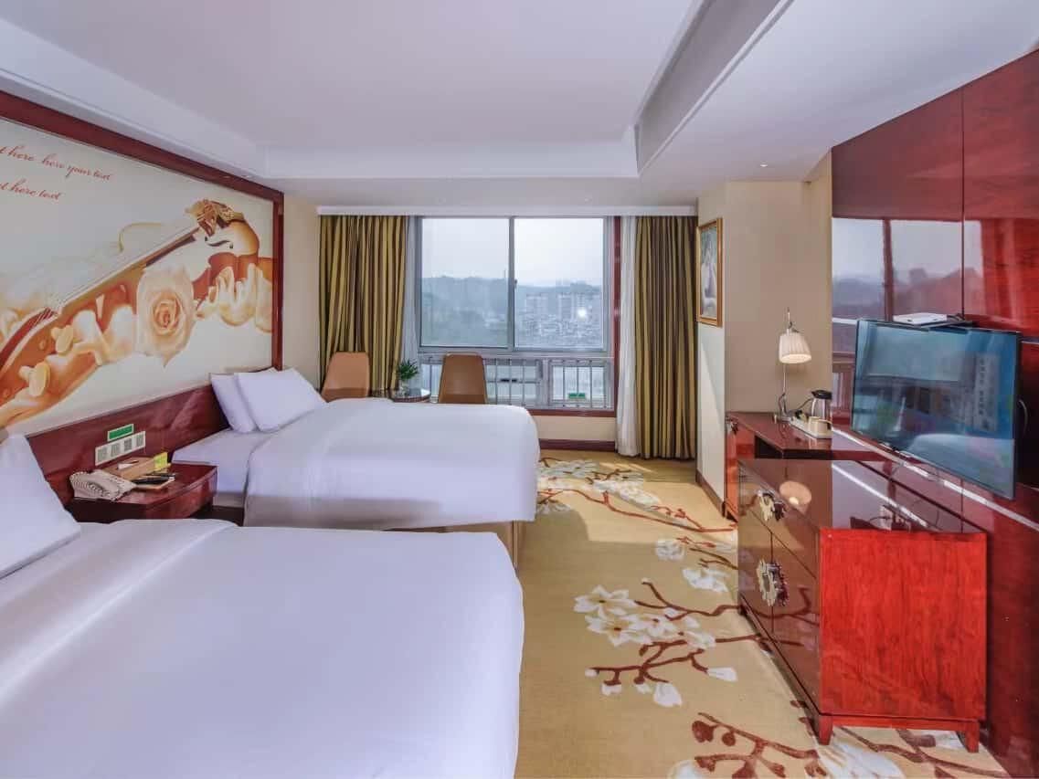 Vienna International Hotel Shiyan Wuyan Pedestrian Street WH - Business Twin